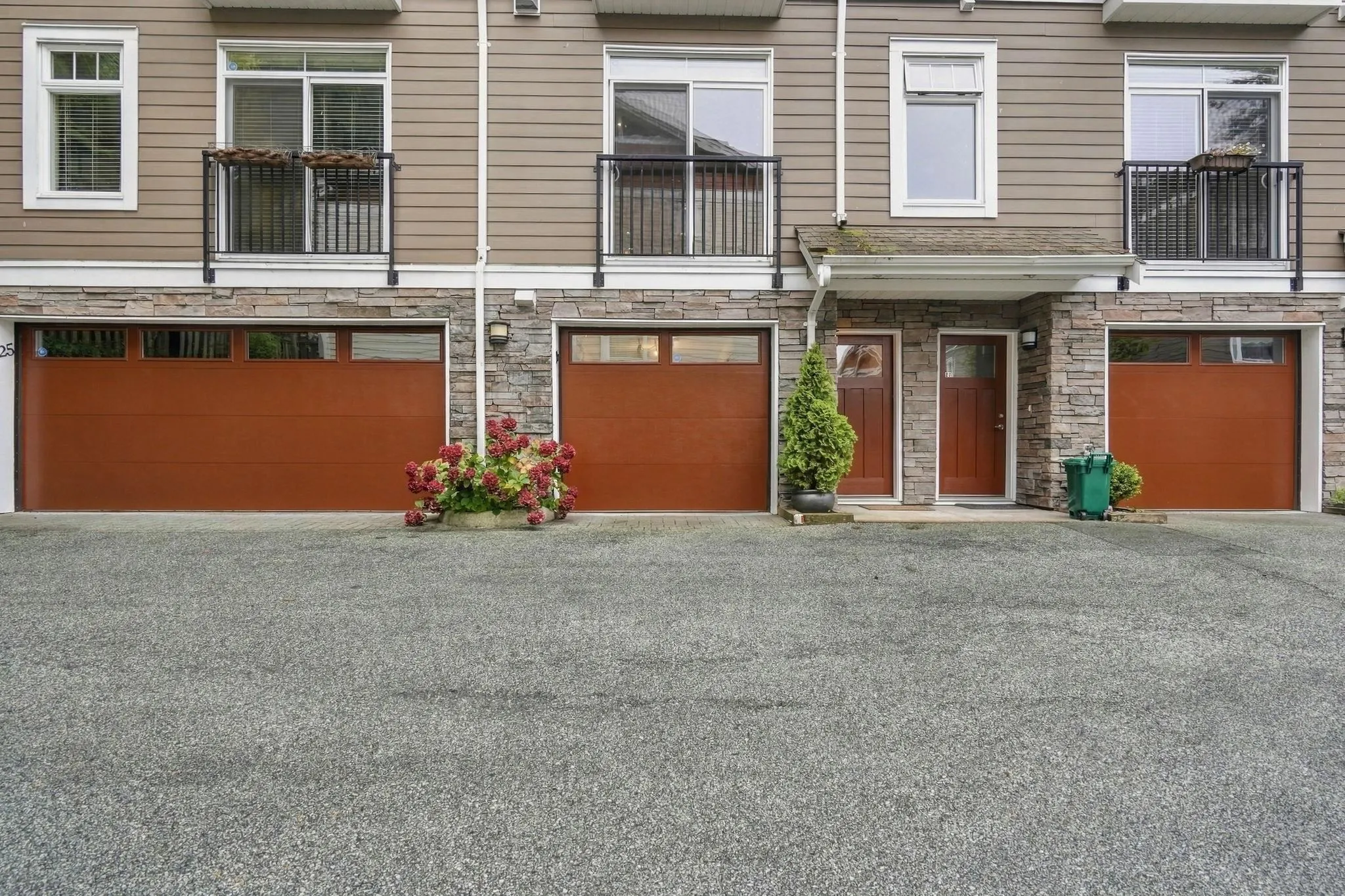 2689 Parkway Drive #26