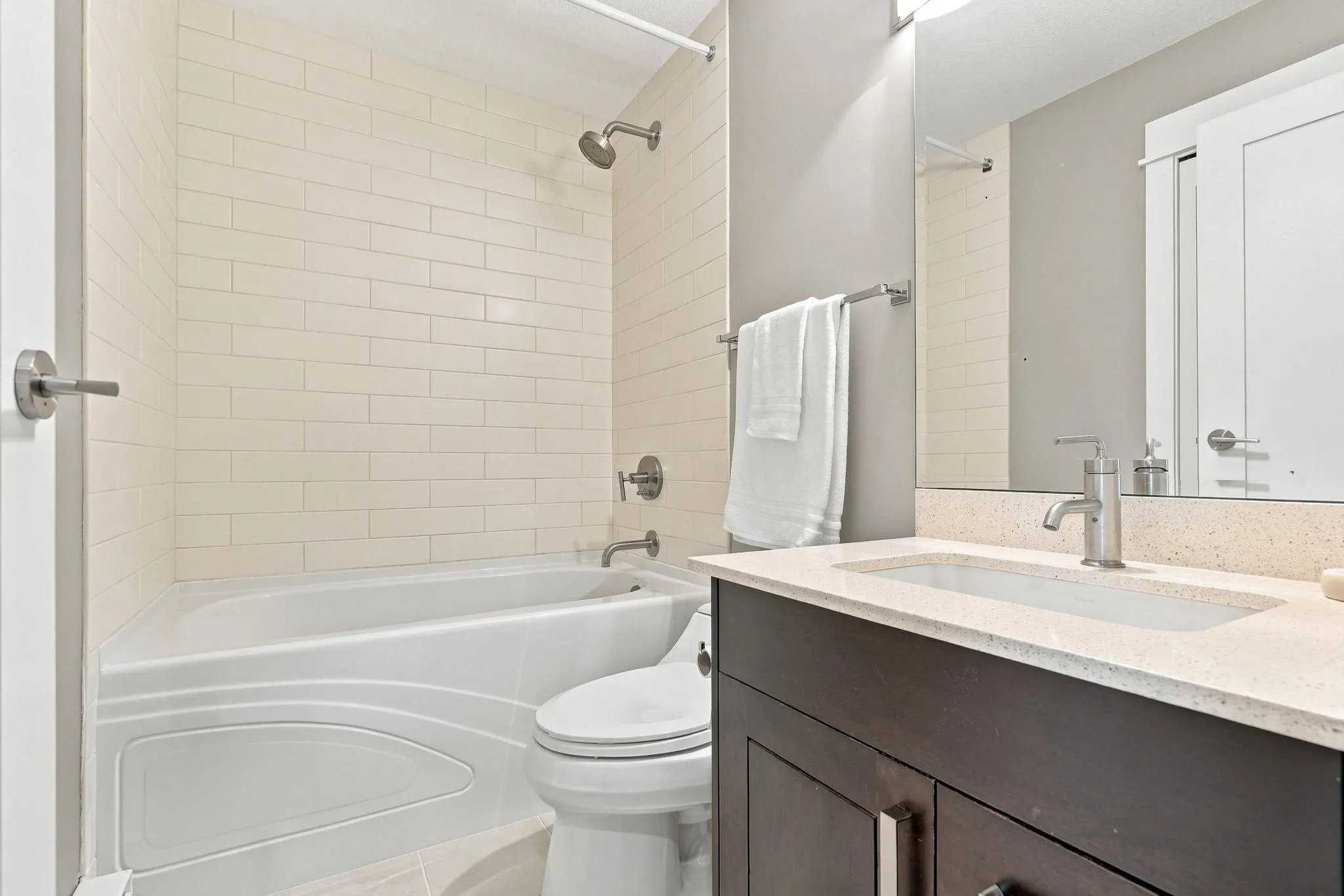 2689 Parkway Drive #26