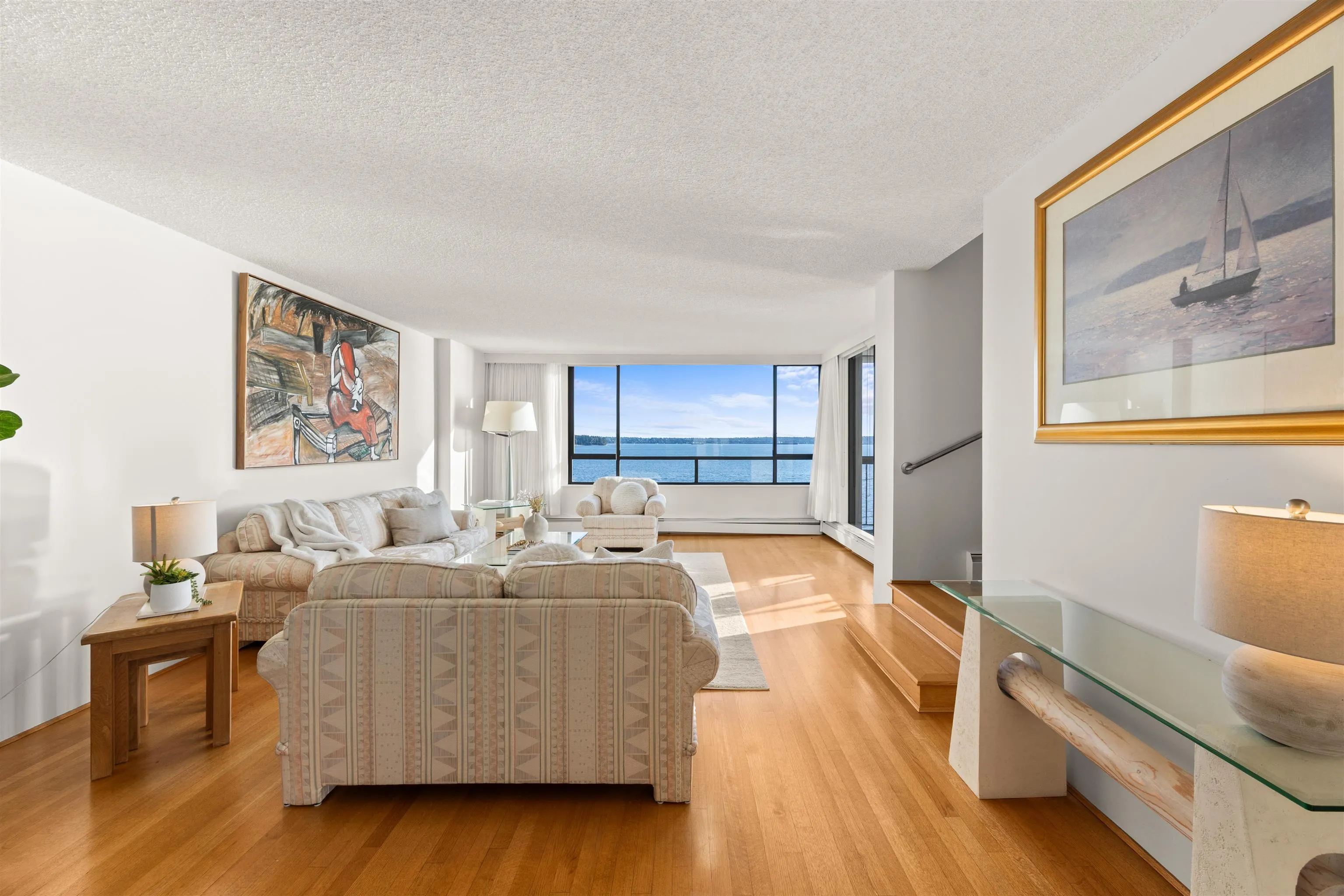 1930 Bellevue Avenue #401