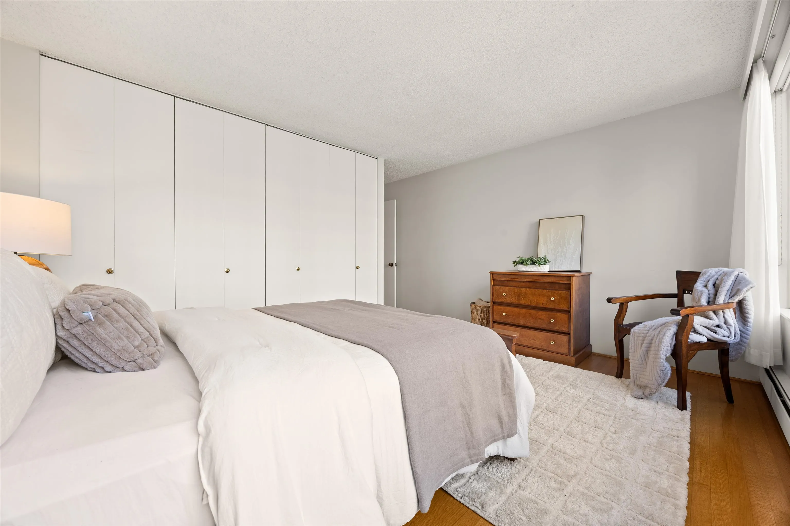 1930 Bellevue Avenue #401