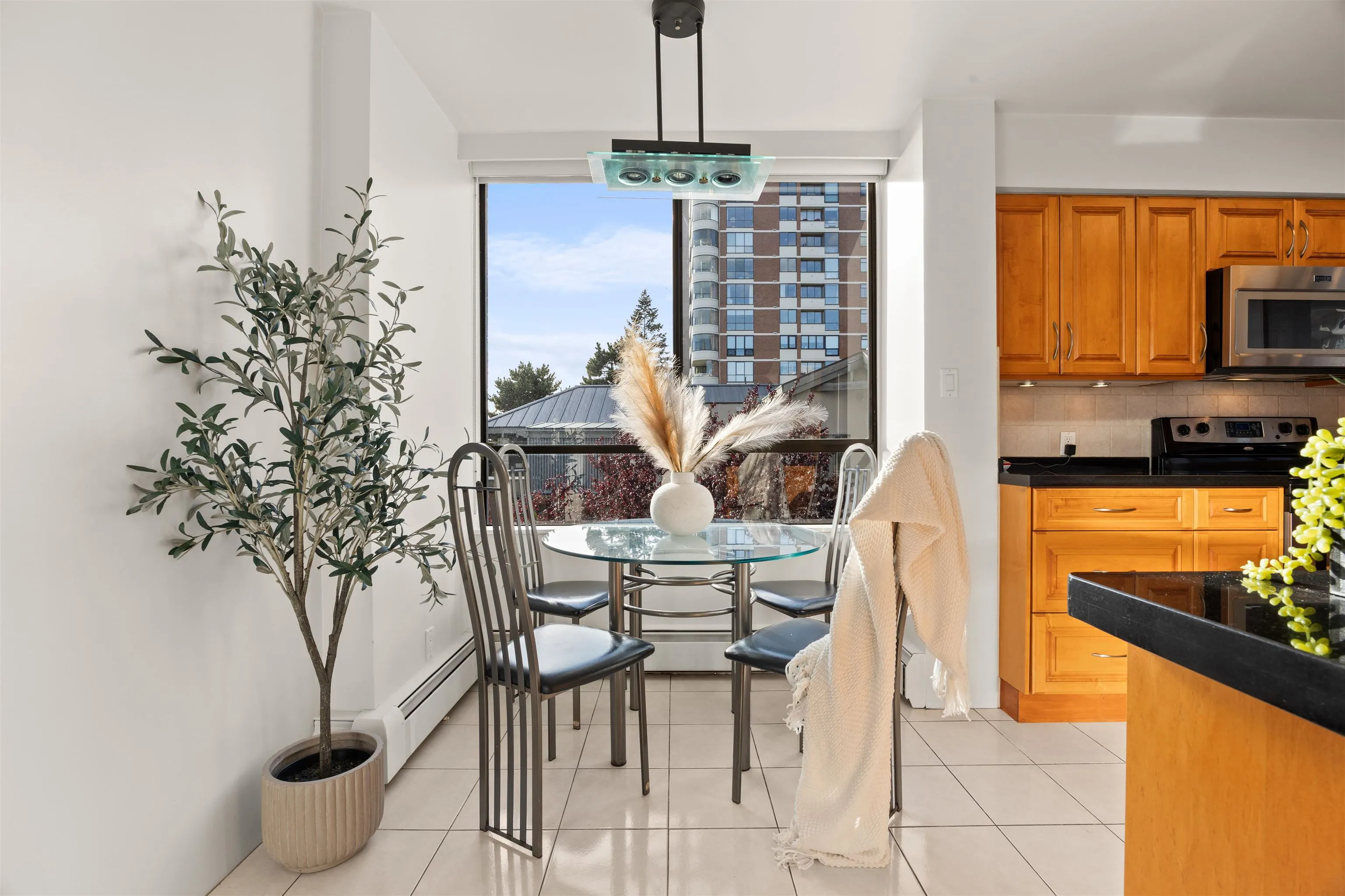 1930 Bellevue Avenue #401