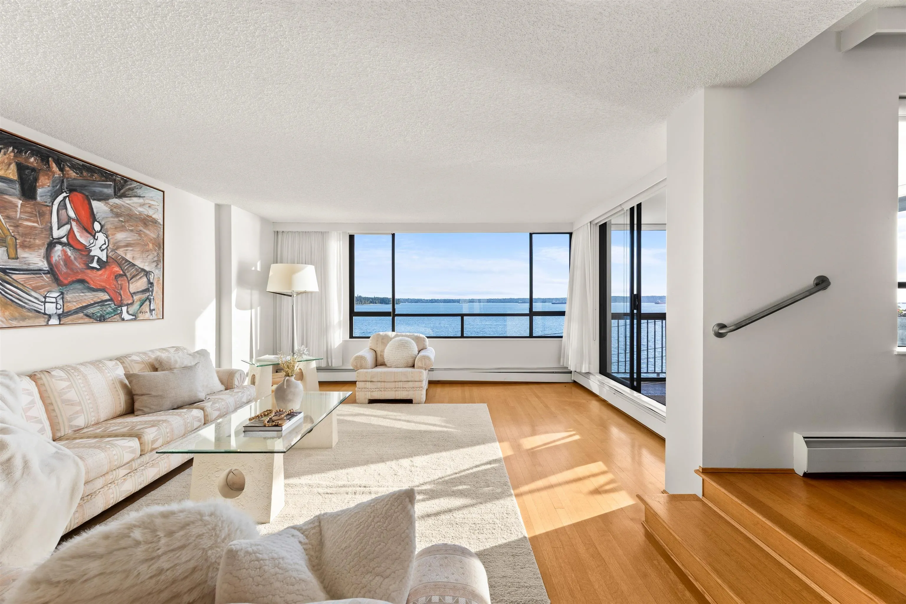 1930 Bellevue Avenue #401