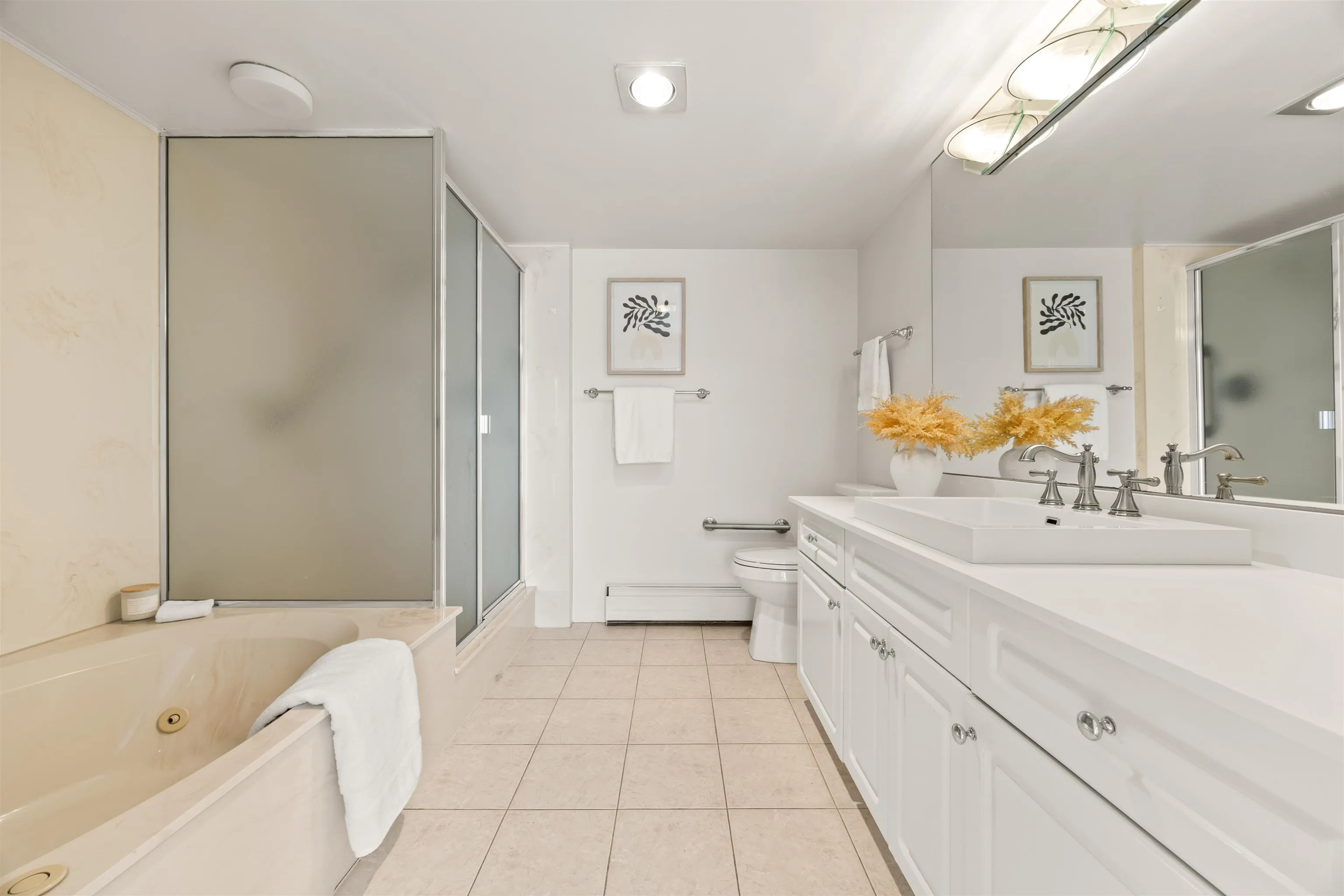1930 Bellevue Avenue #401