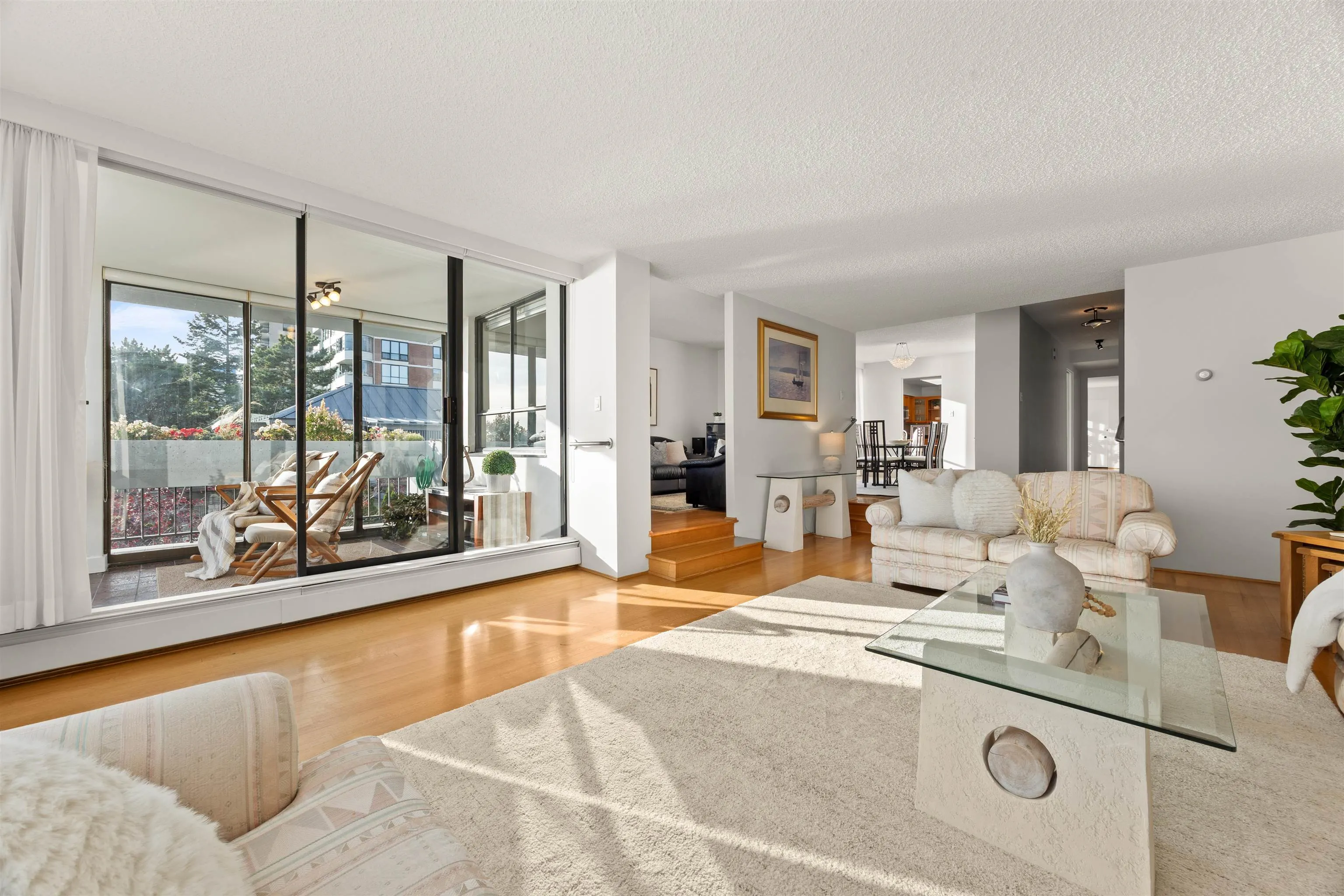 1930 Bellevue Avenue #401