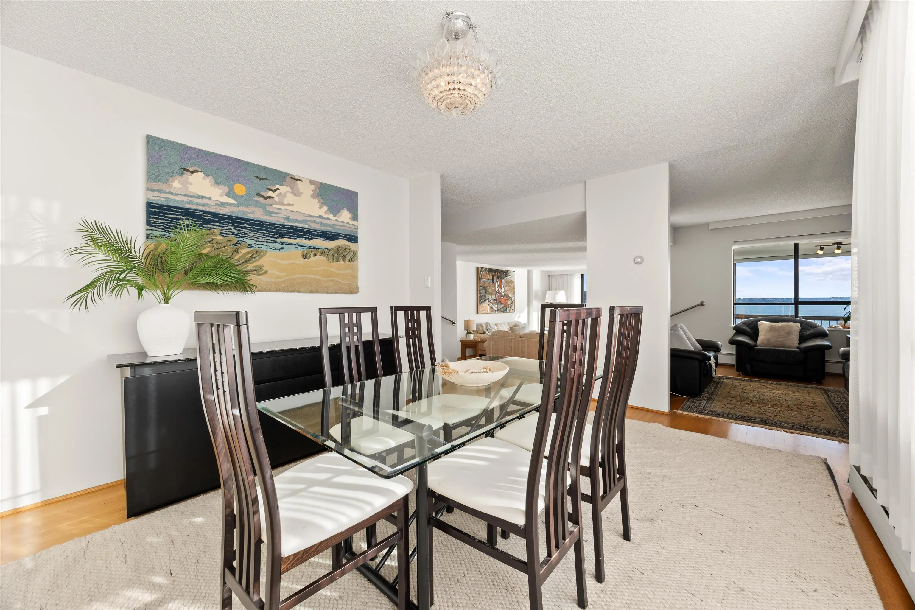 1930 Bellevue Avenue #401