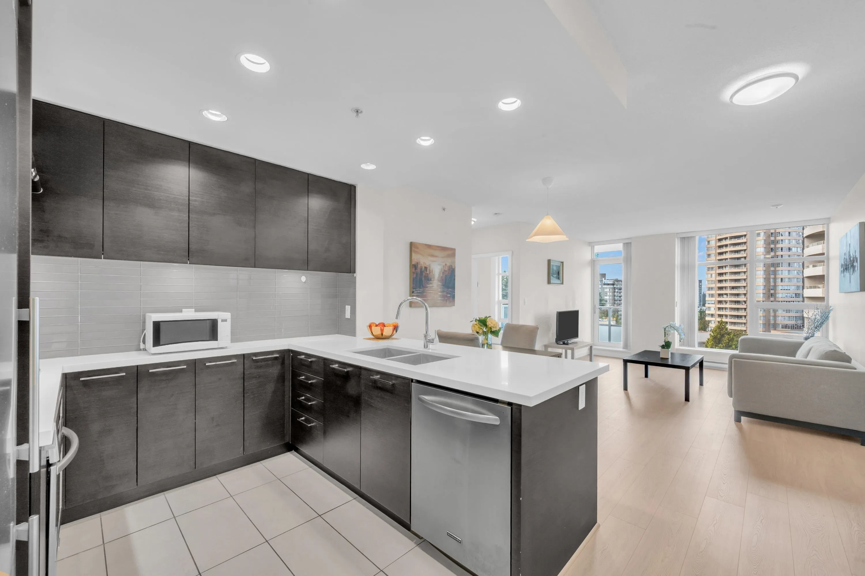 4880 Bennett Street #908