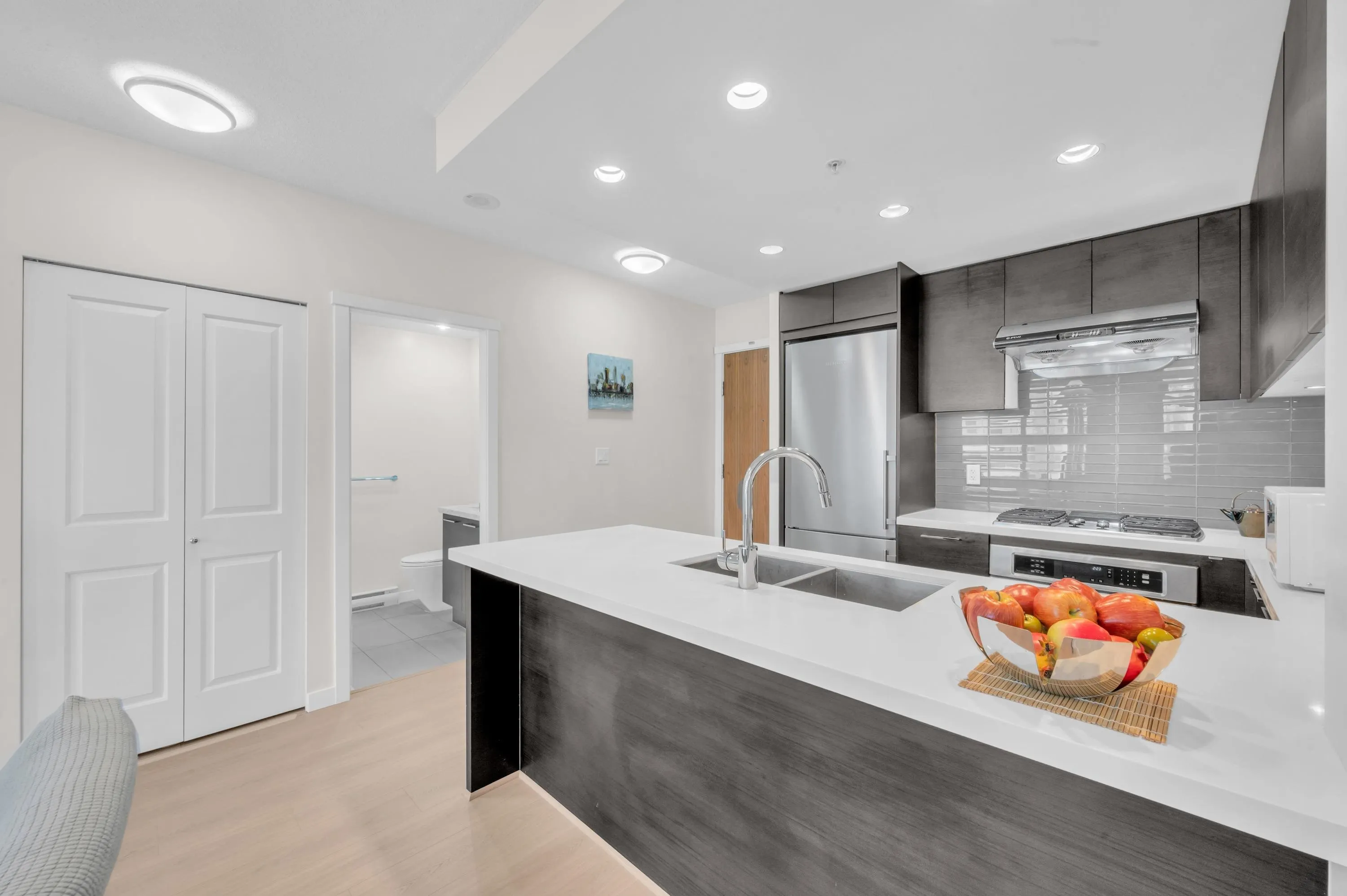 4880 Bennett Street #908
