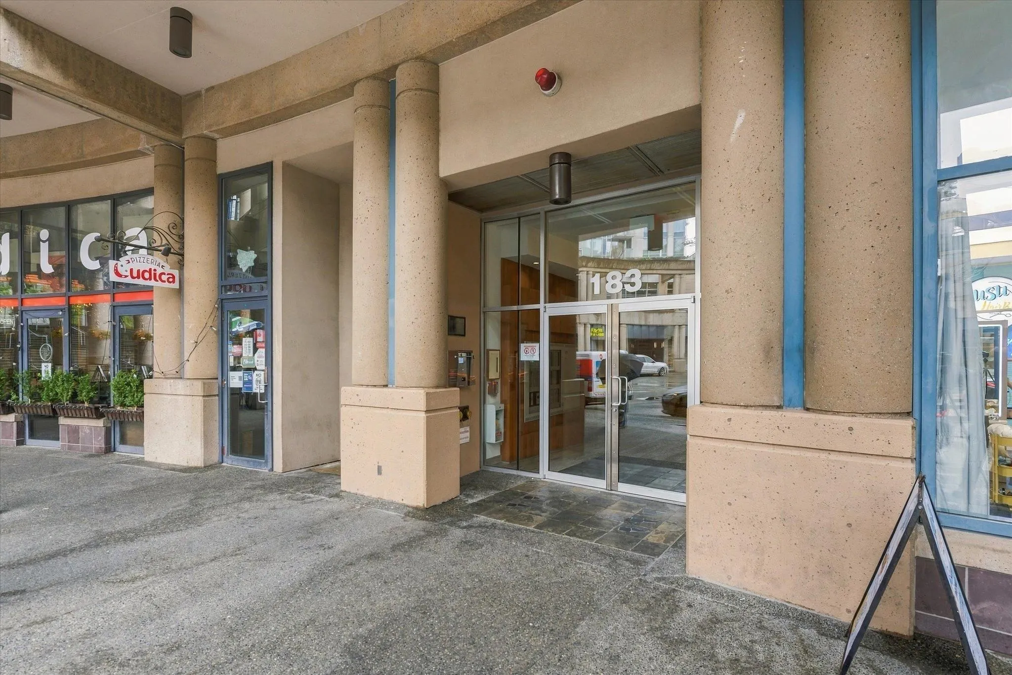 183 Keefer Place #603