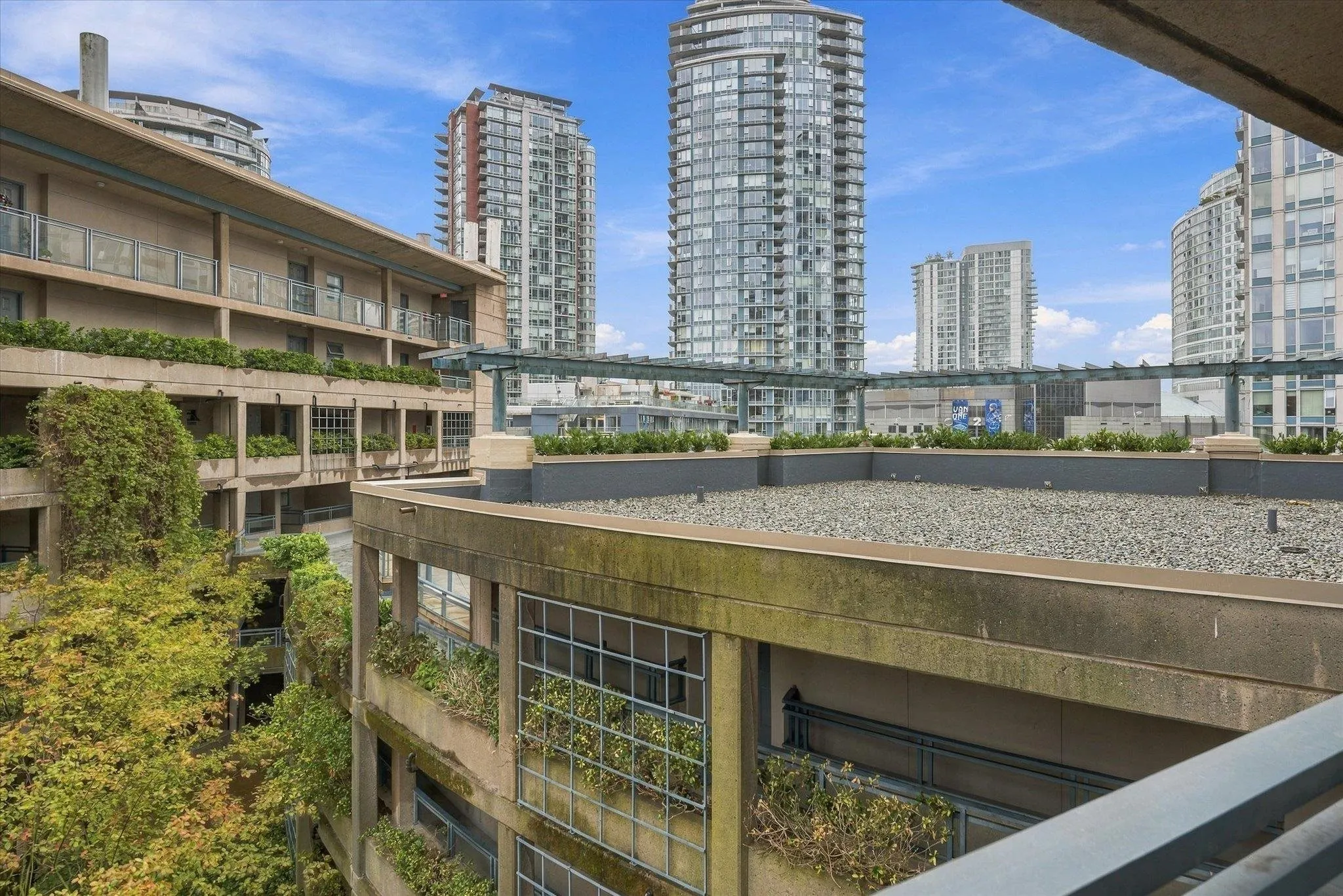 183 Keefer Place #603