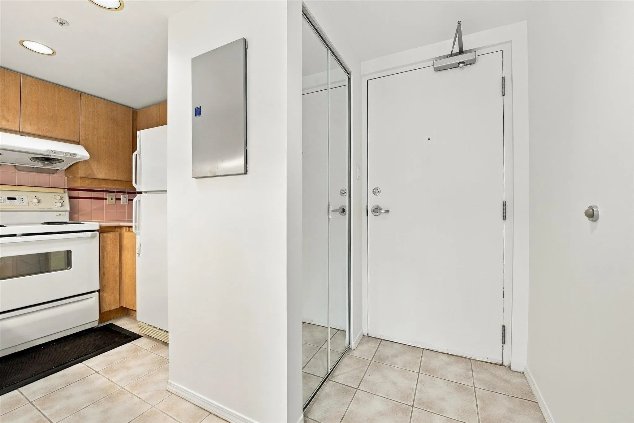 183 Keefer Place #603