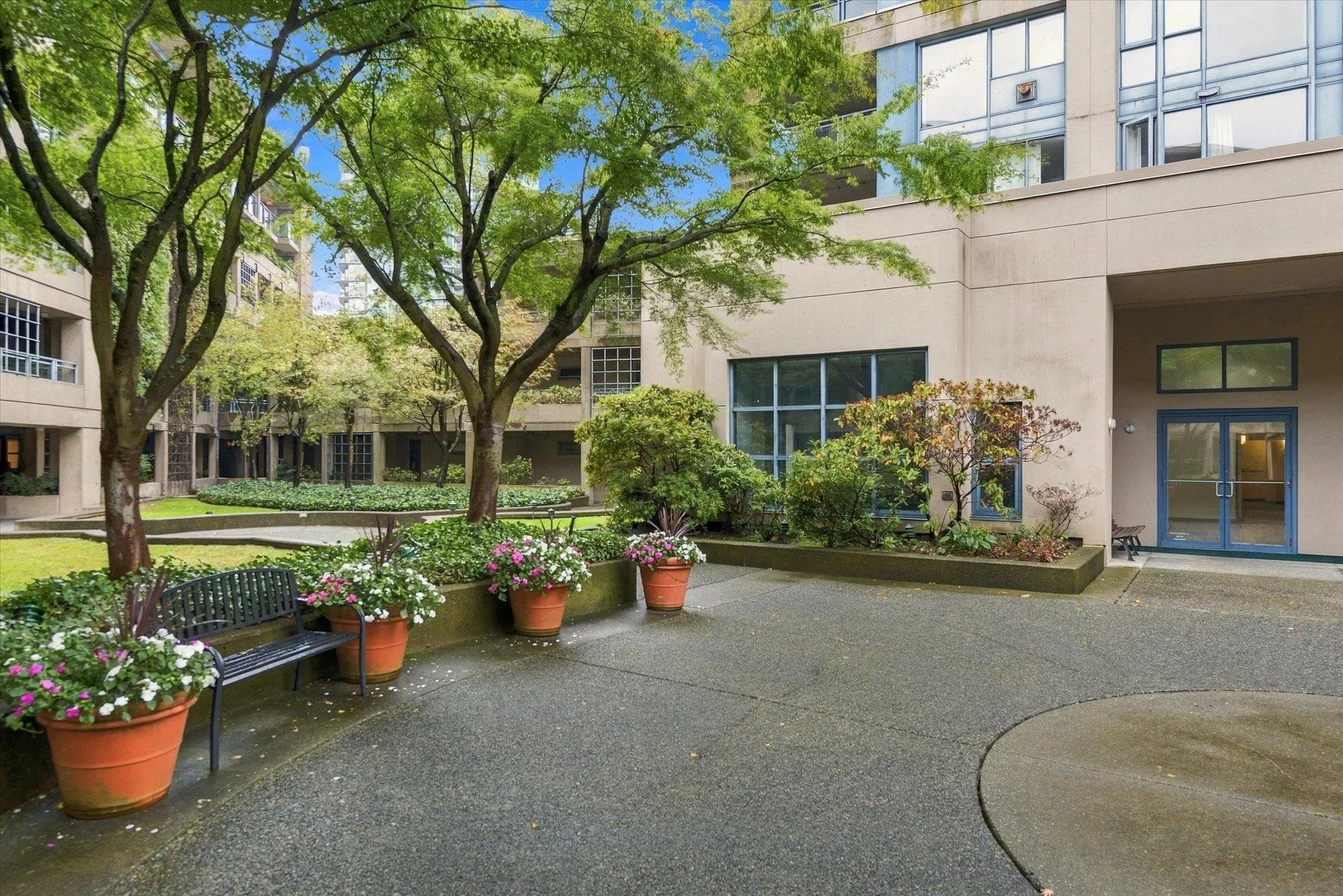 183 Keefer Place #603