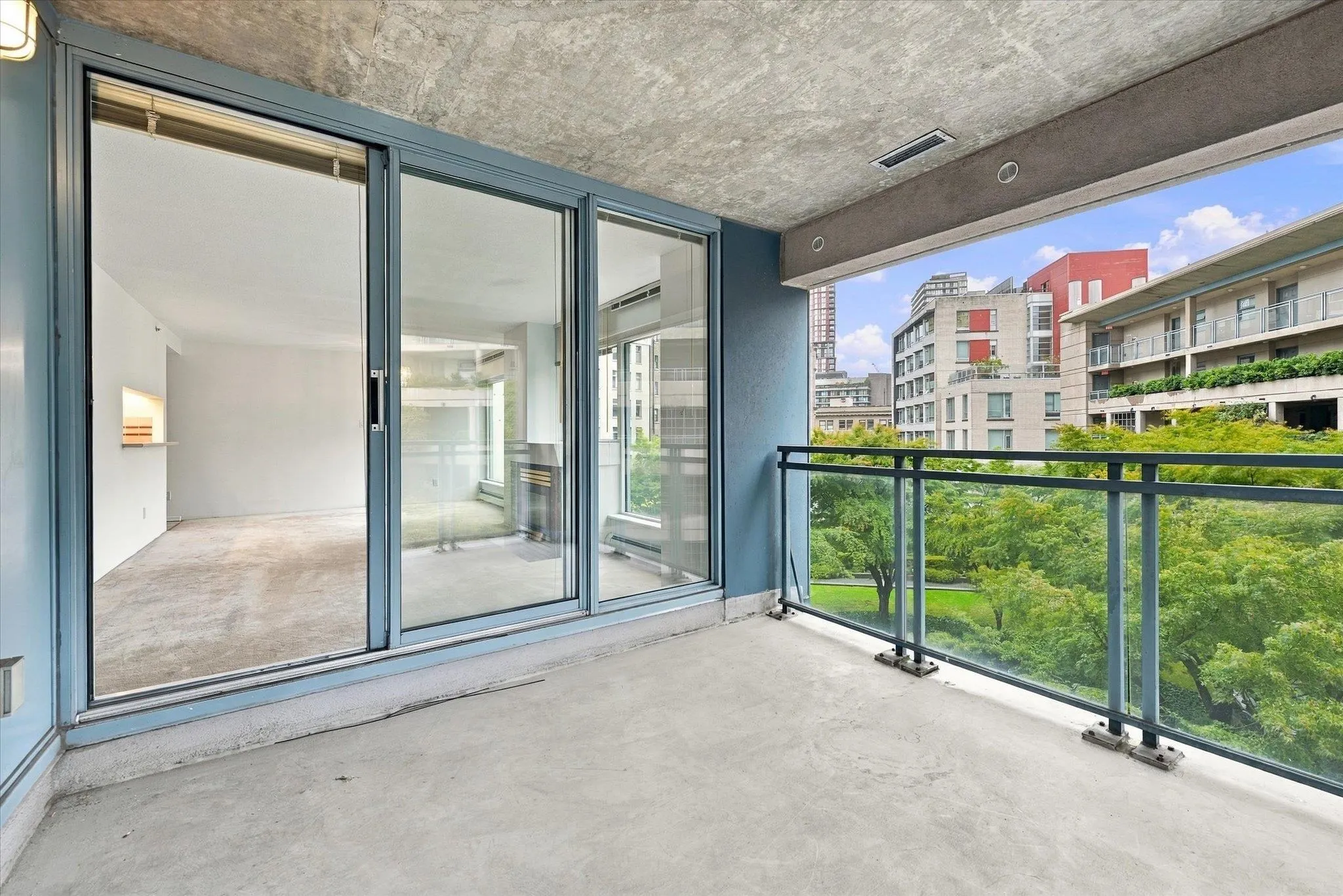 183 Keefer Place #603