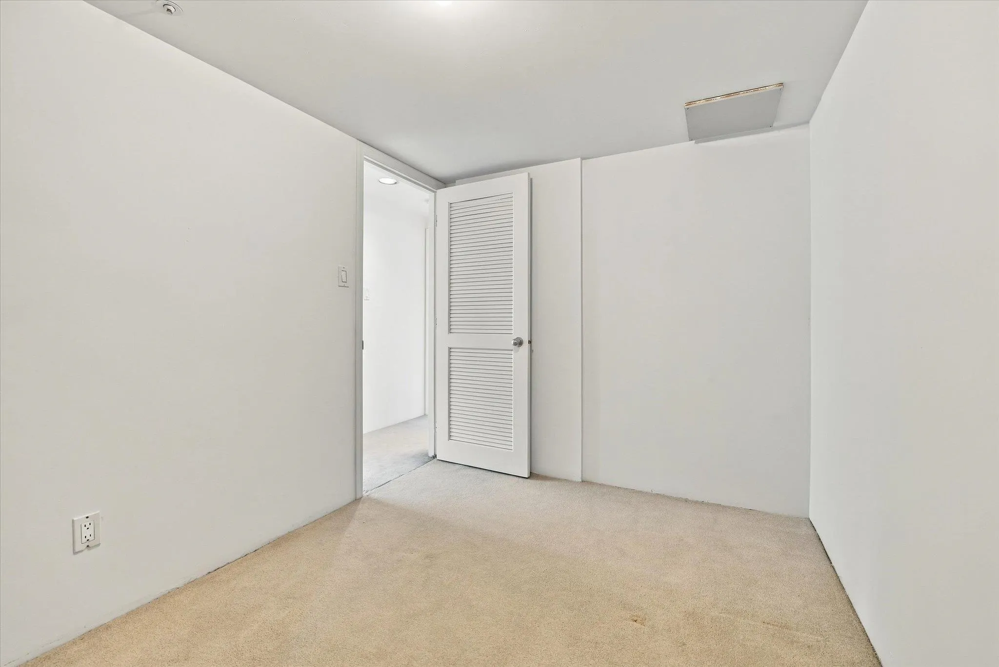 183 Keefer Place #603