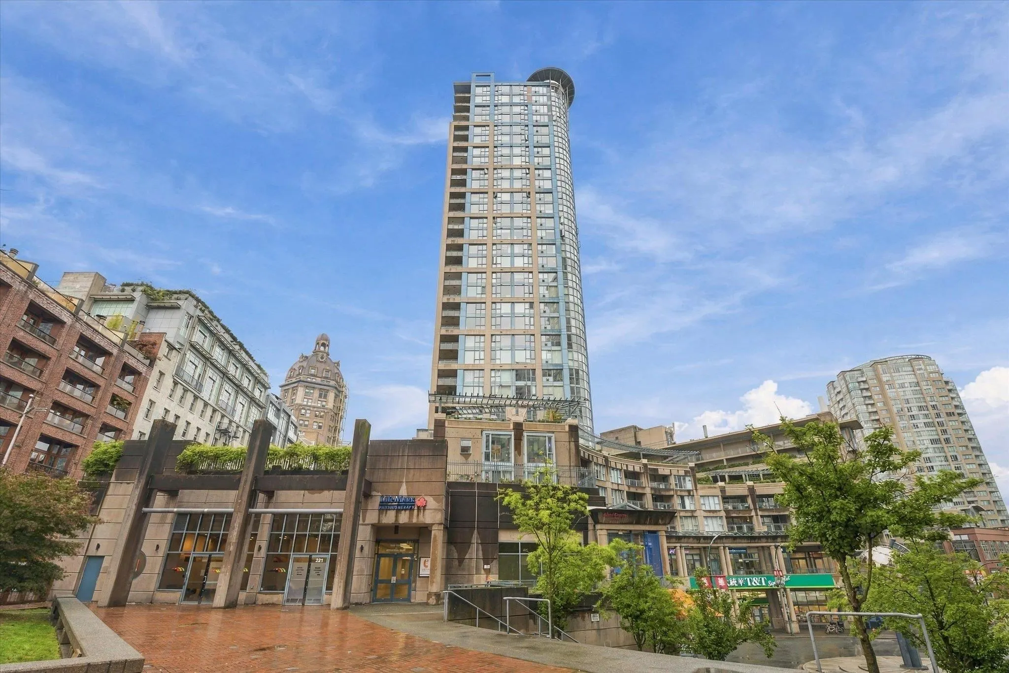 183 Keefer Place #603