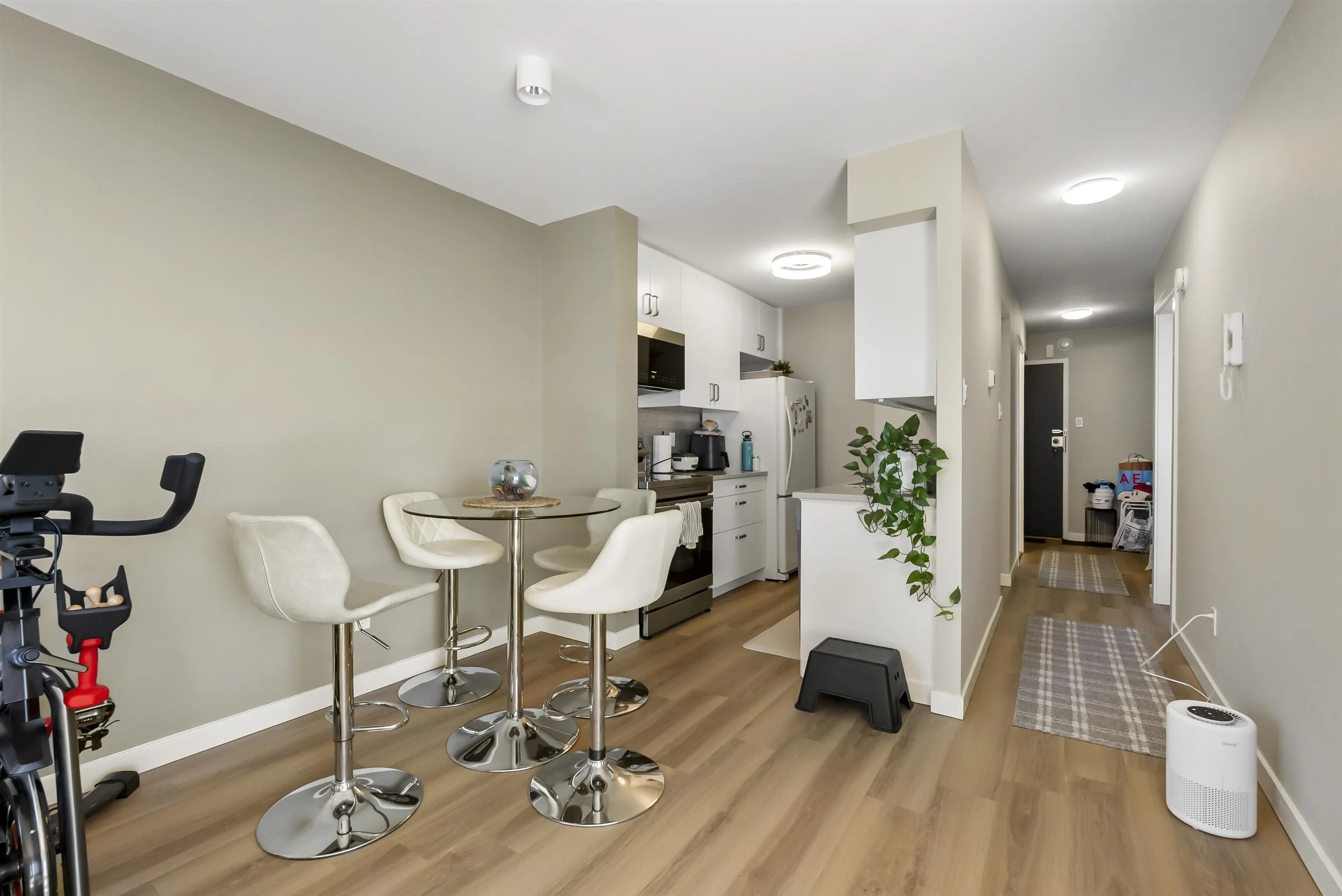 6759 Willingdon Avenue #706