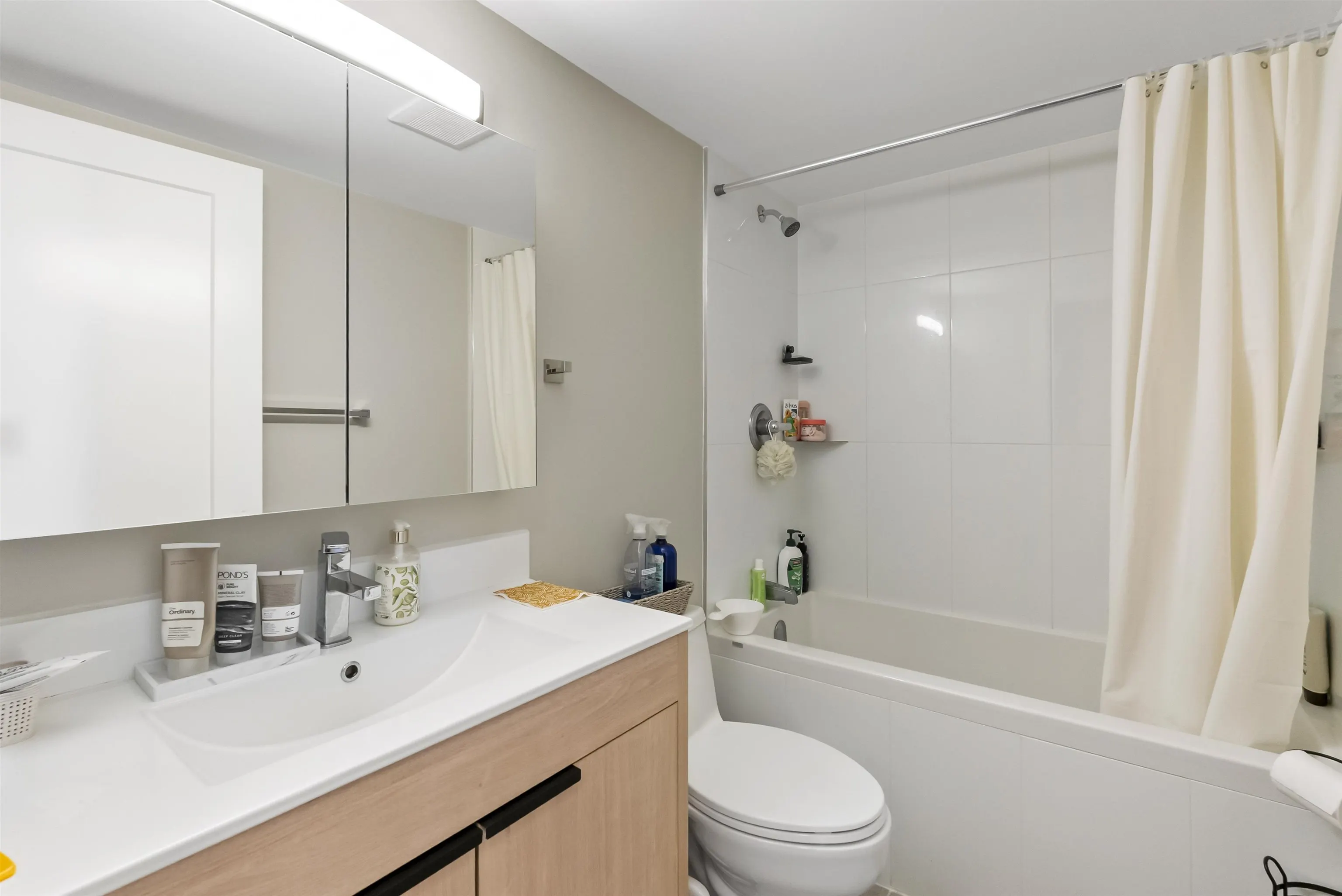 6759 Willingdon Avenue #706