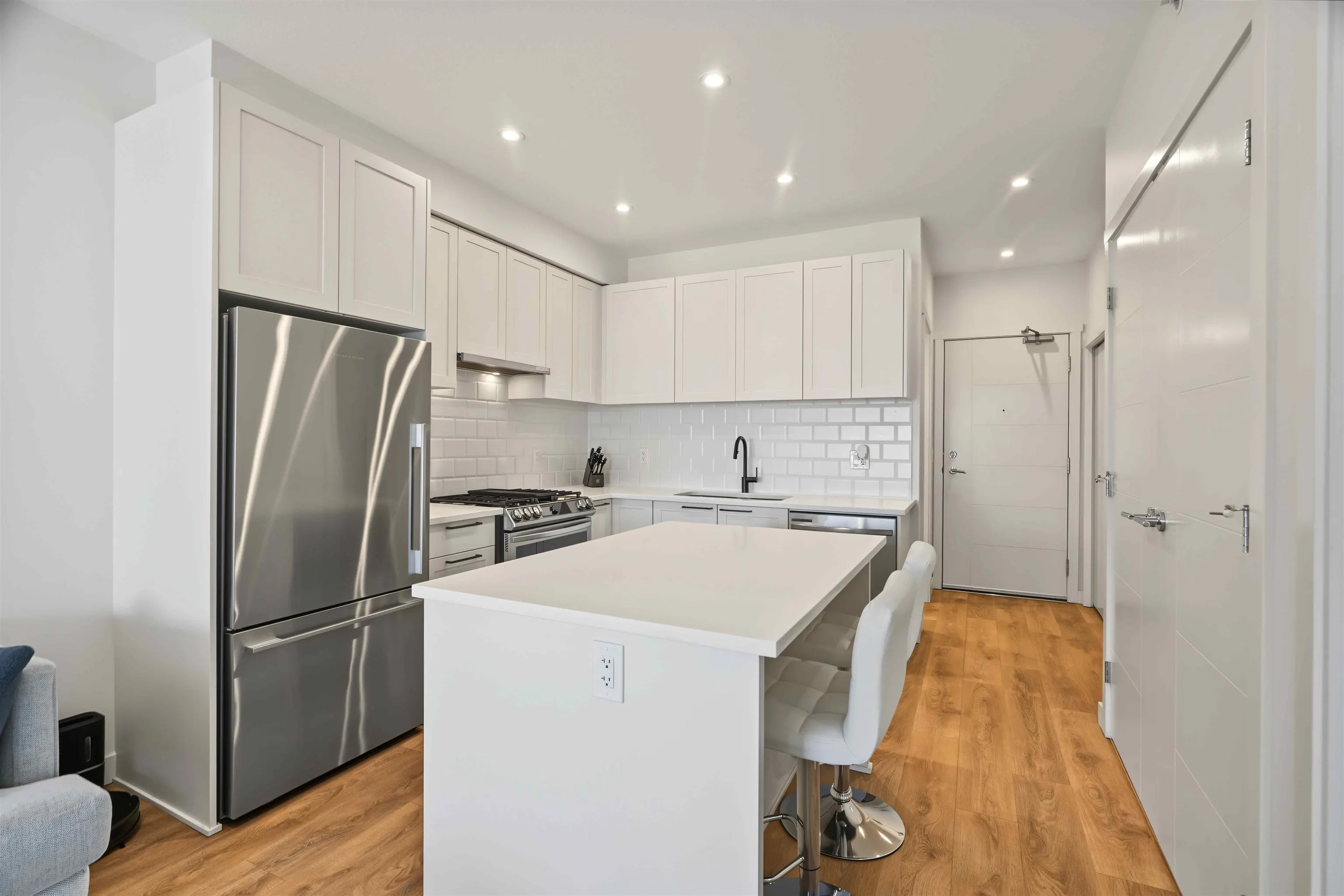 5415 Brydon Crescent #432