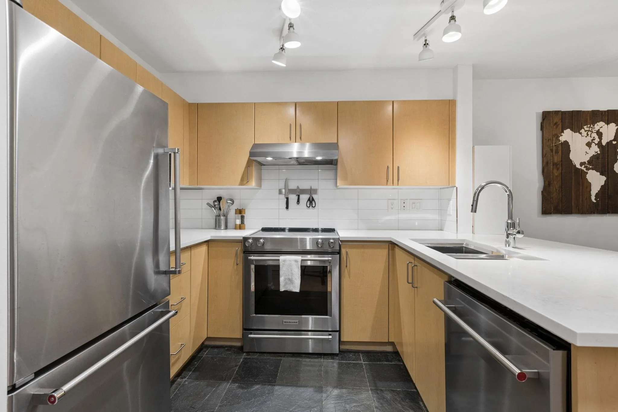 147 E 1st #112