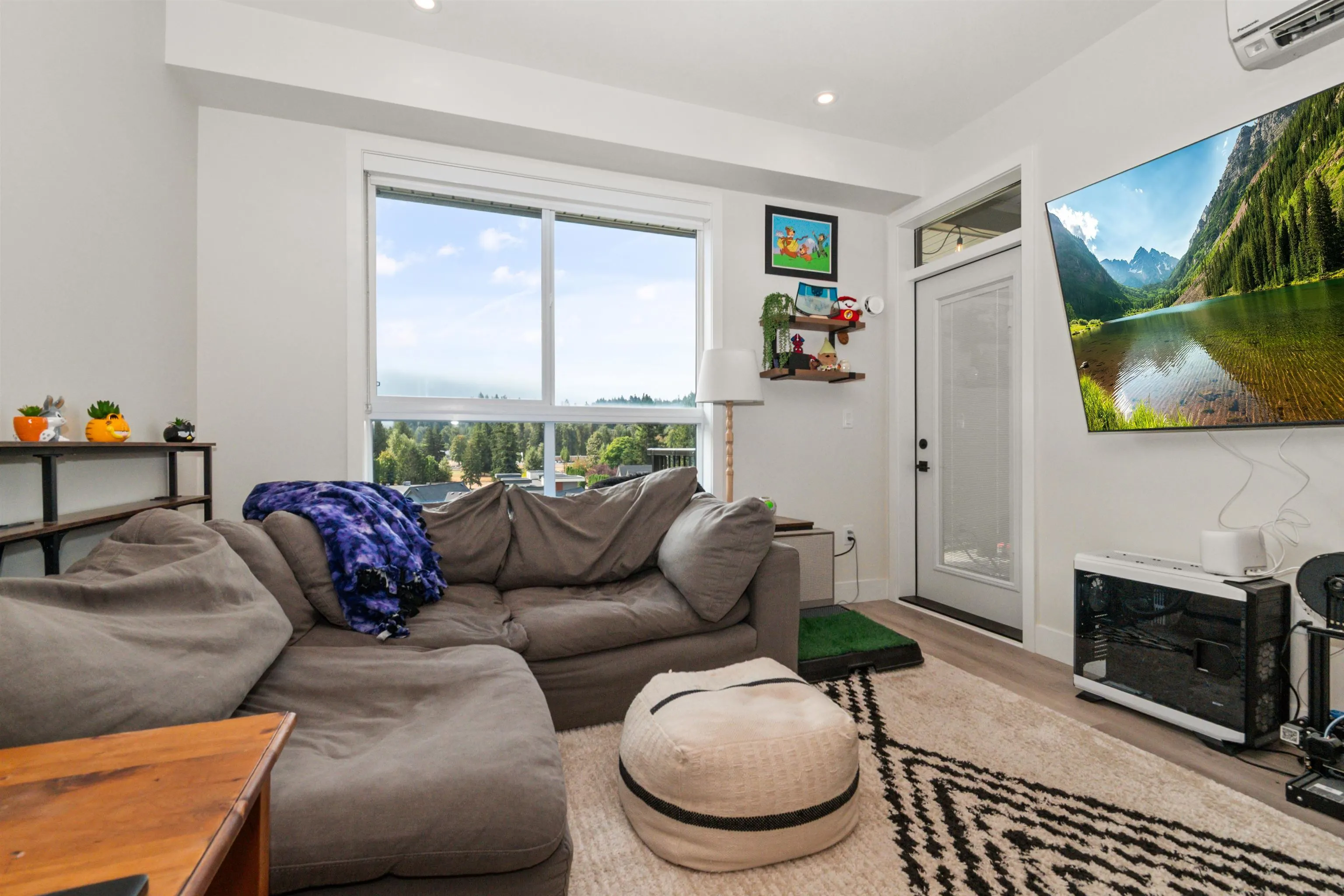 45505 Campus Drive #604