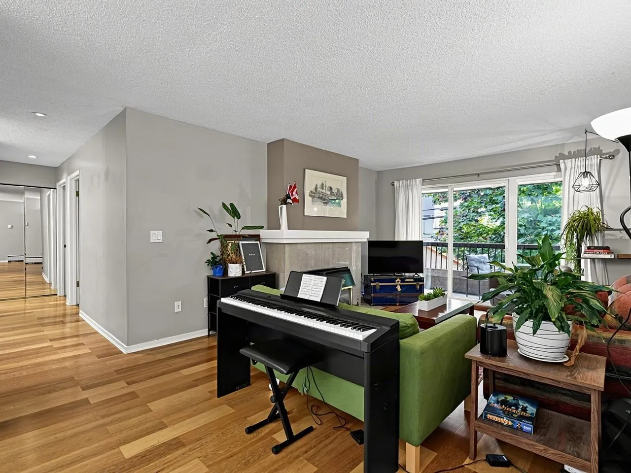 550 E 6th Avenue #319