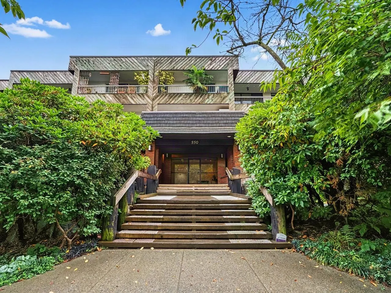 550 E 6th Avenue #319