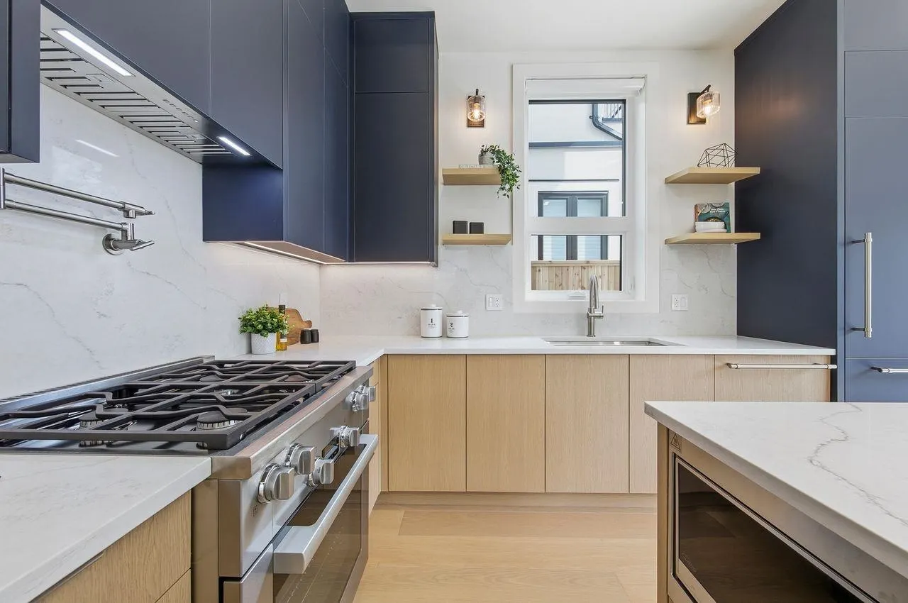 3708 W 18th Avenue #2