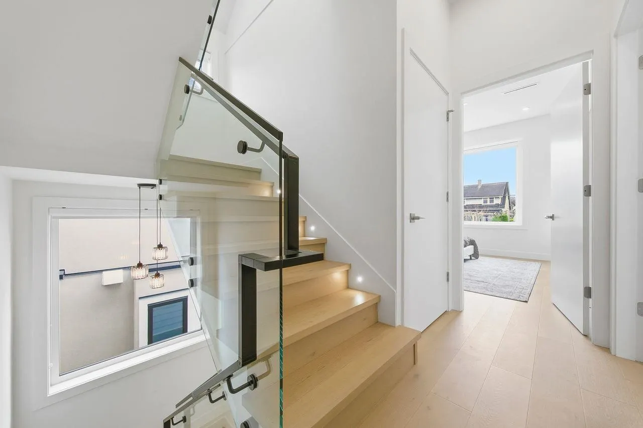 3708 W 18th Avenue #2