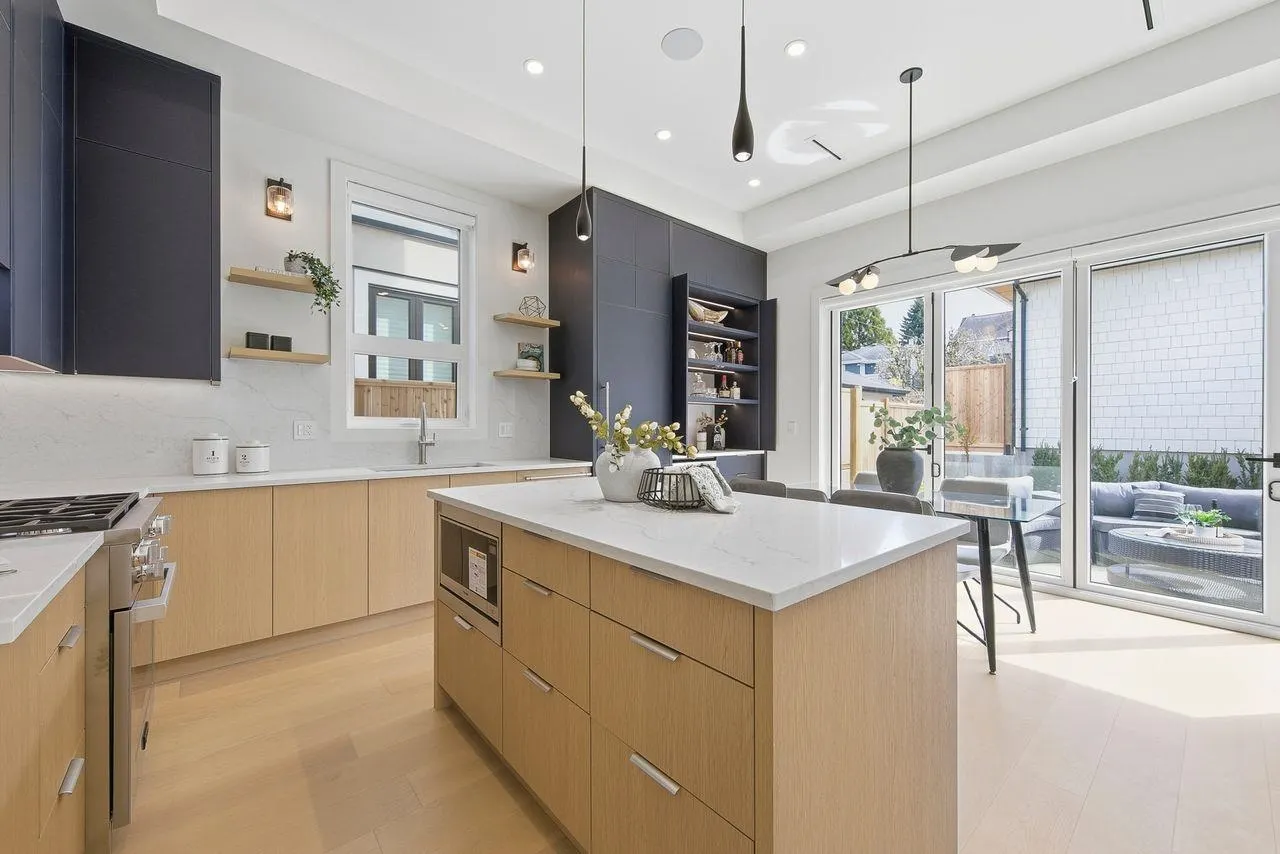 3708 W 18th Avenue #2