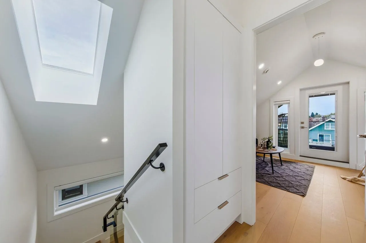 3708 W 18th Avenue #2