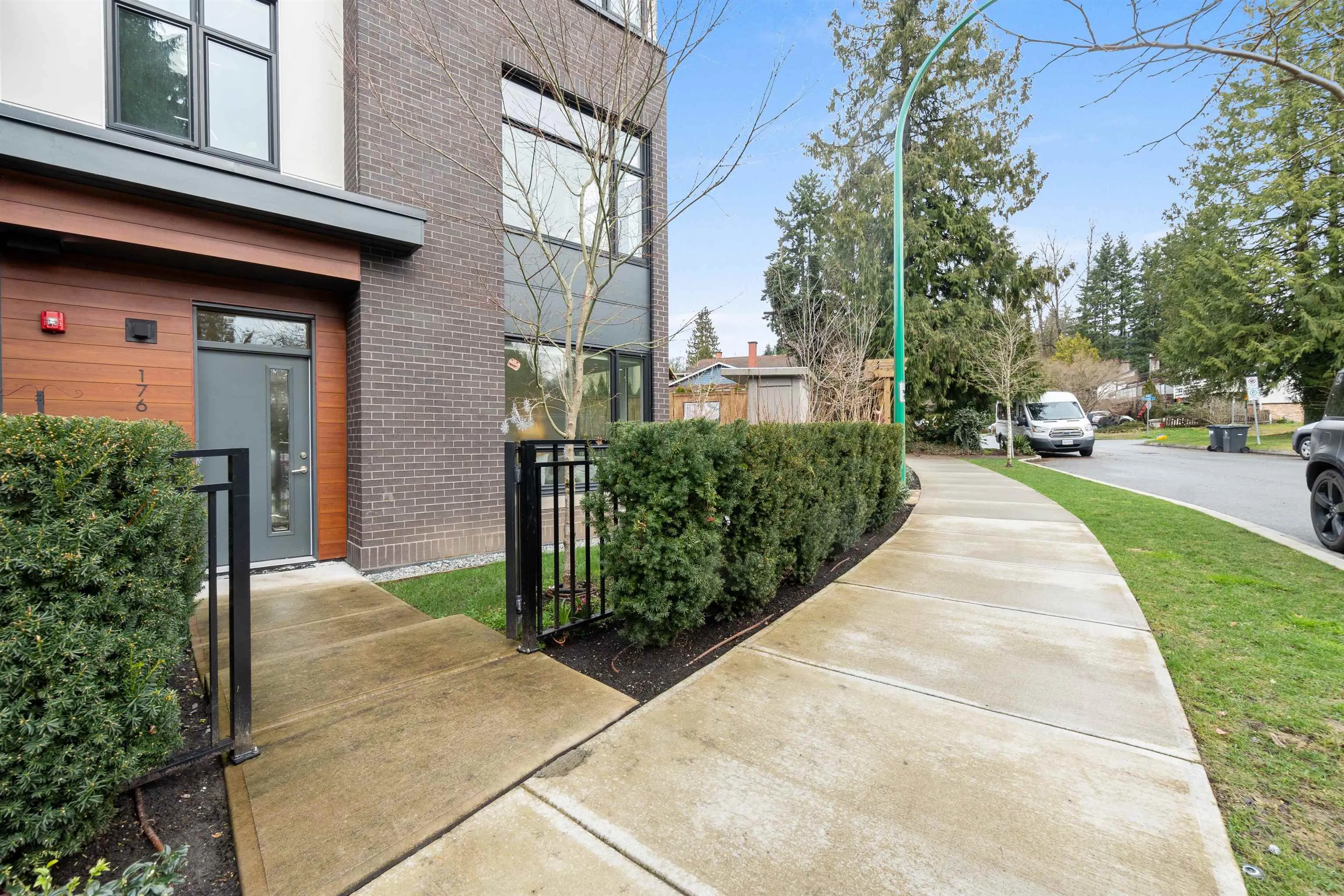 2035 Glenaire Drive #176