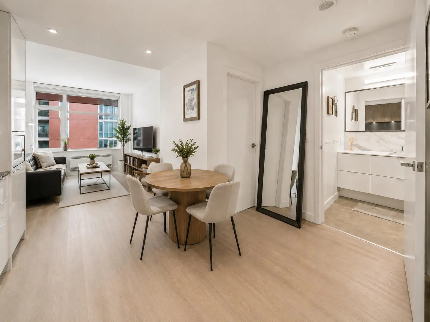 209 E 7th Avenue #710