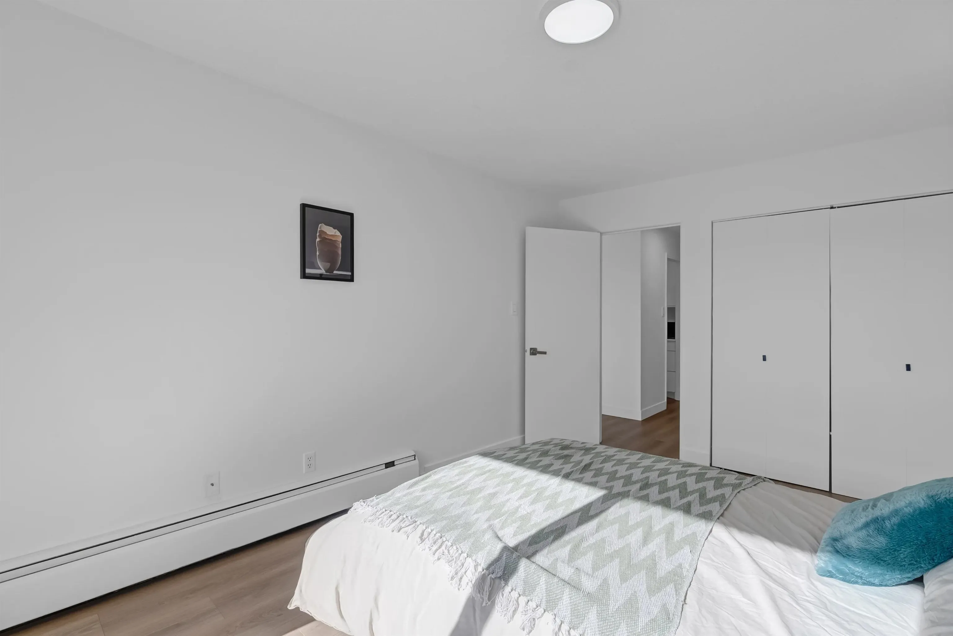 225 W 3rd Street #201