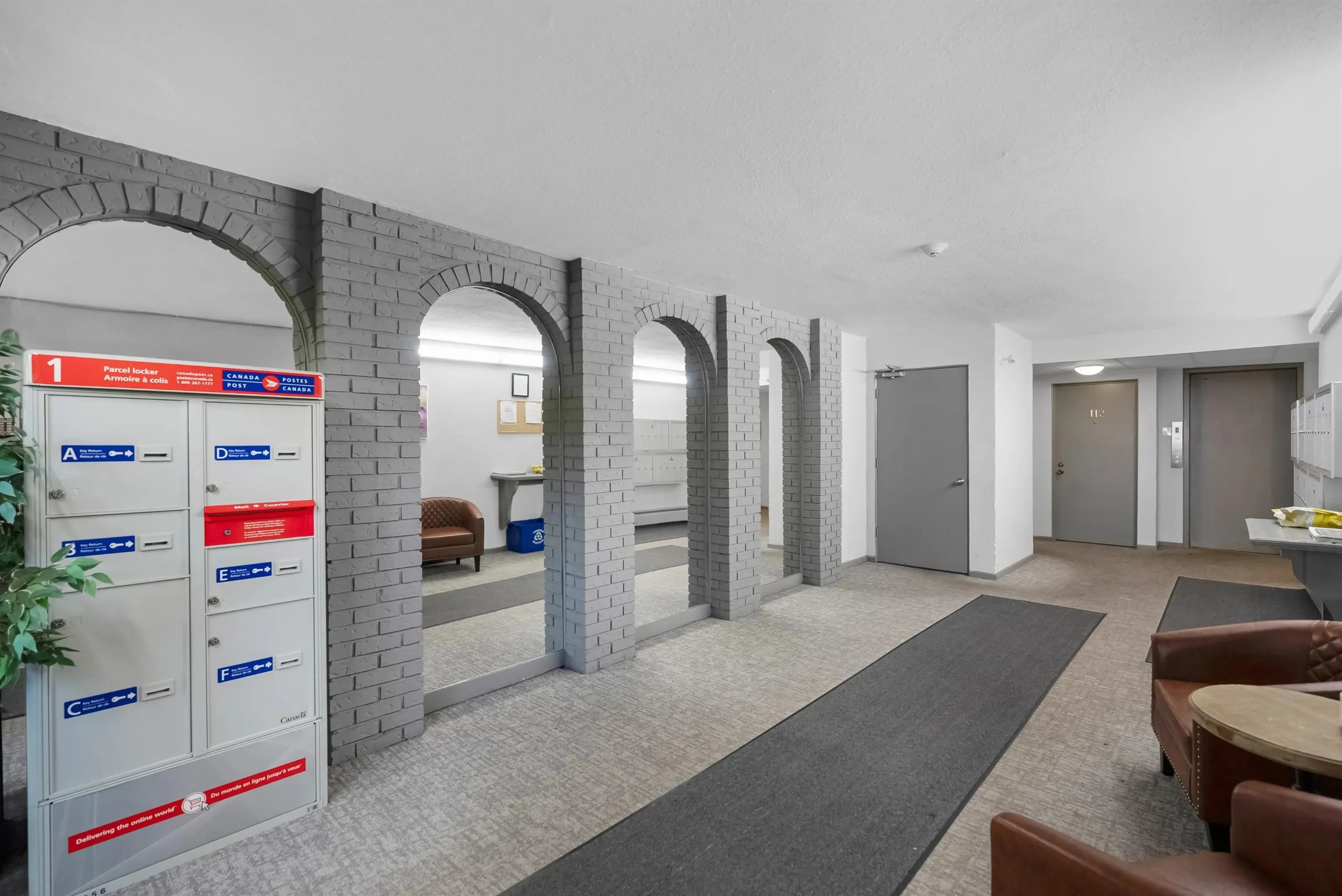 225 W 3rd Street #201