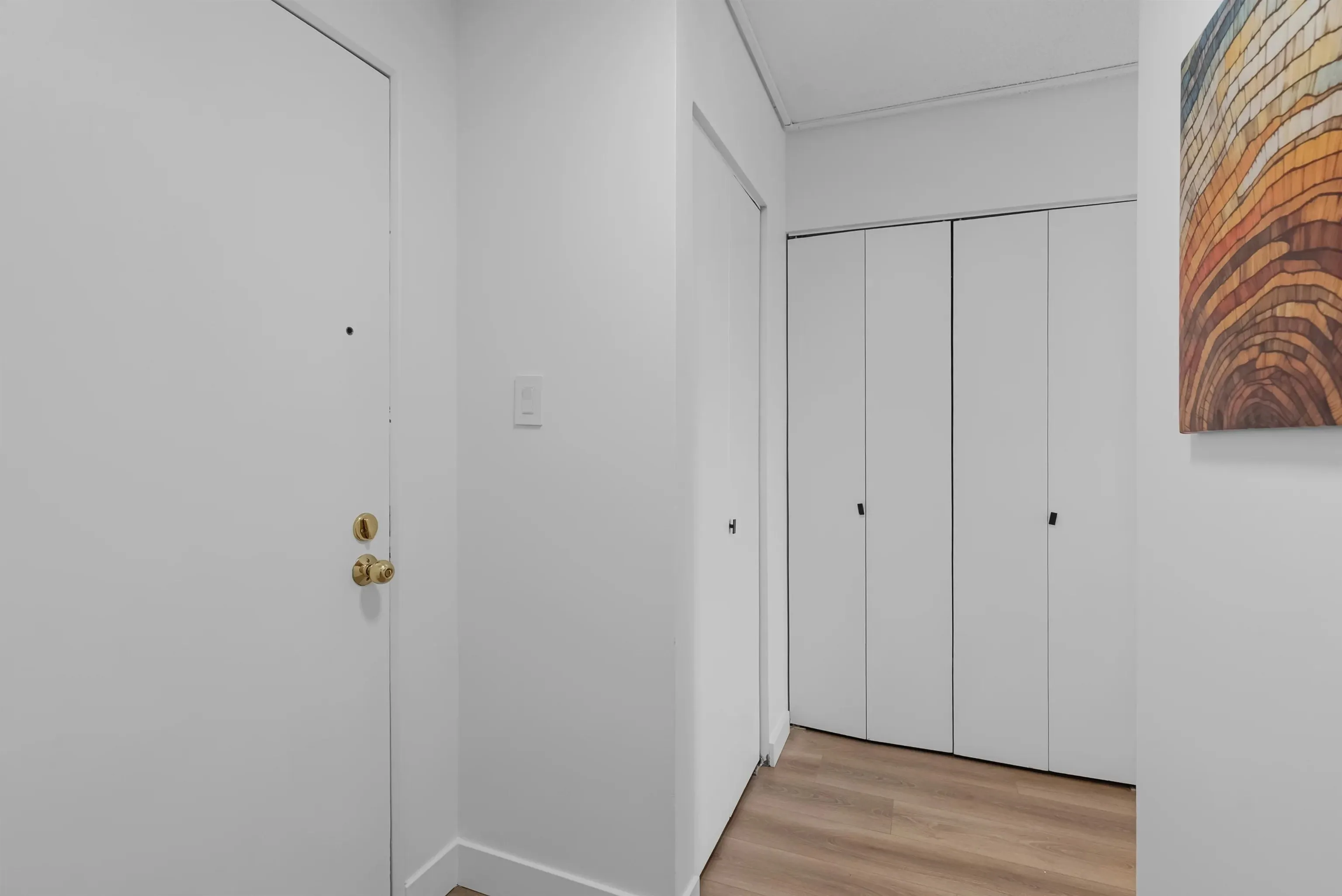 225 W 3rd Street #201