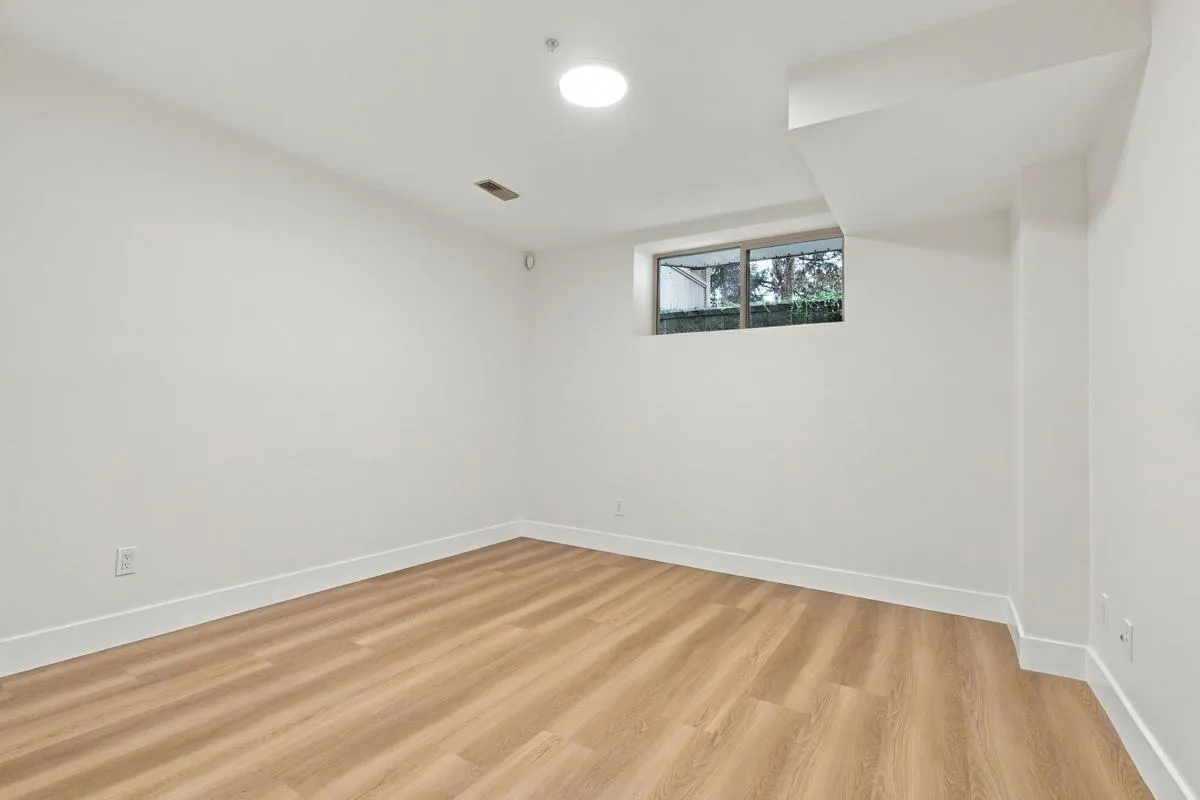 16655 64 Avenue #39
