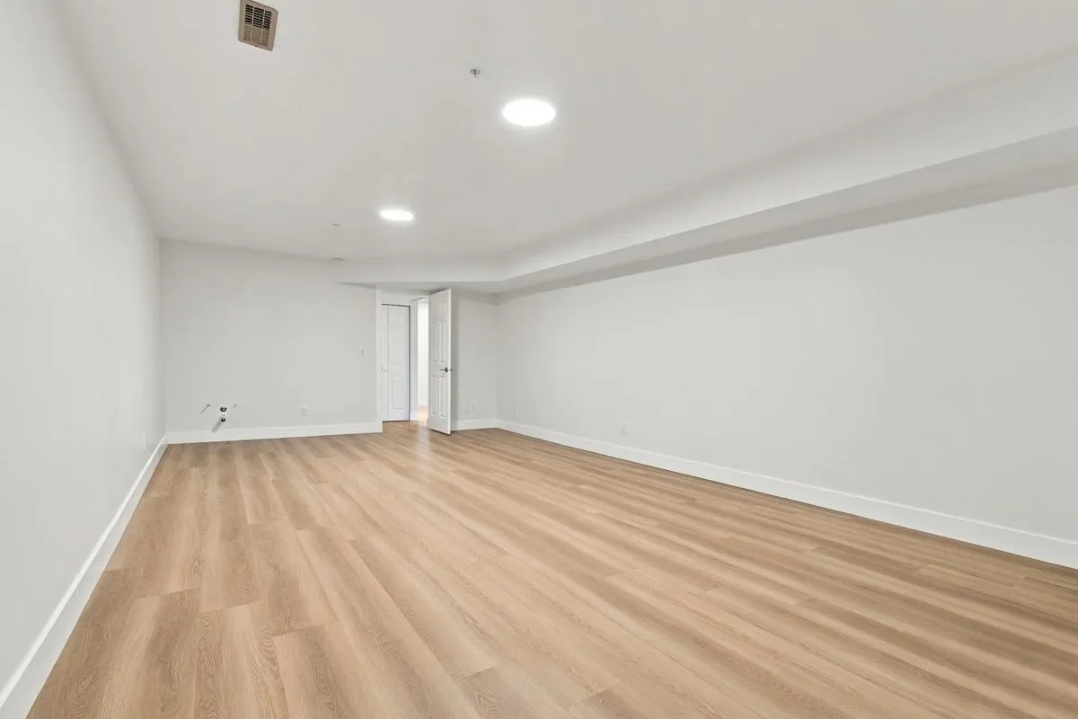 16655 64 Avenue #39