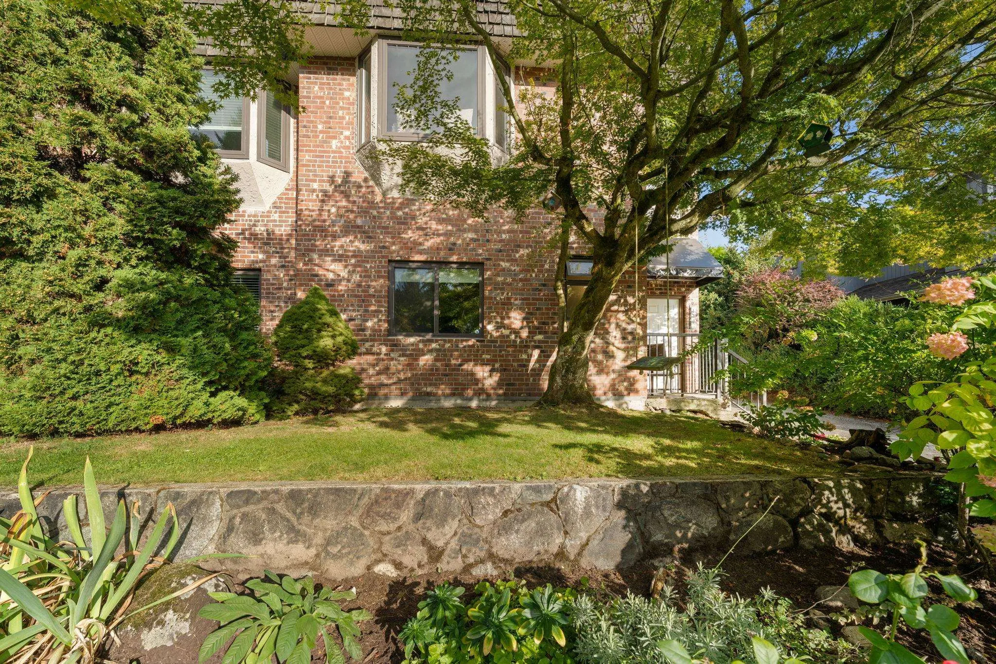 1952 Chesterfield Avenue