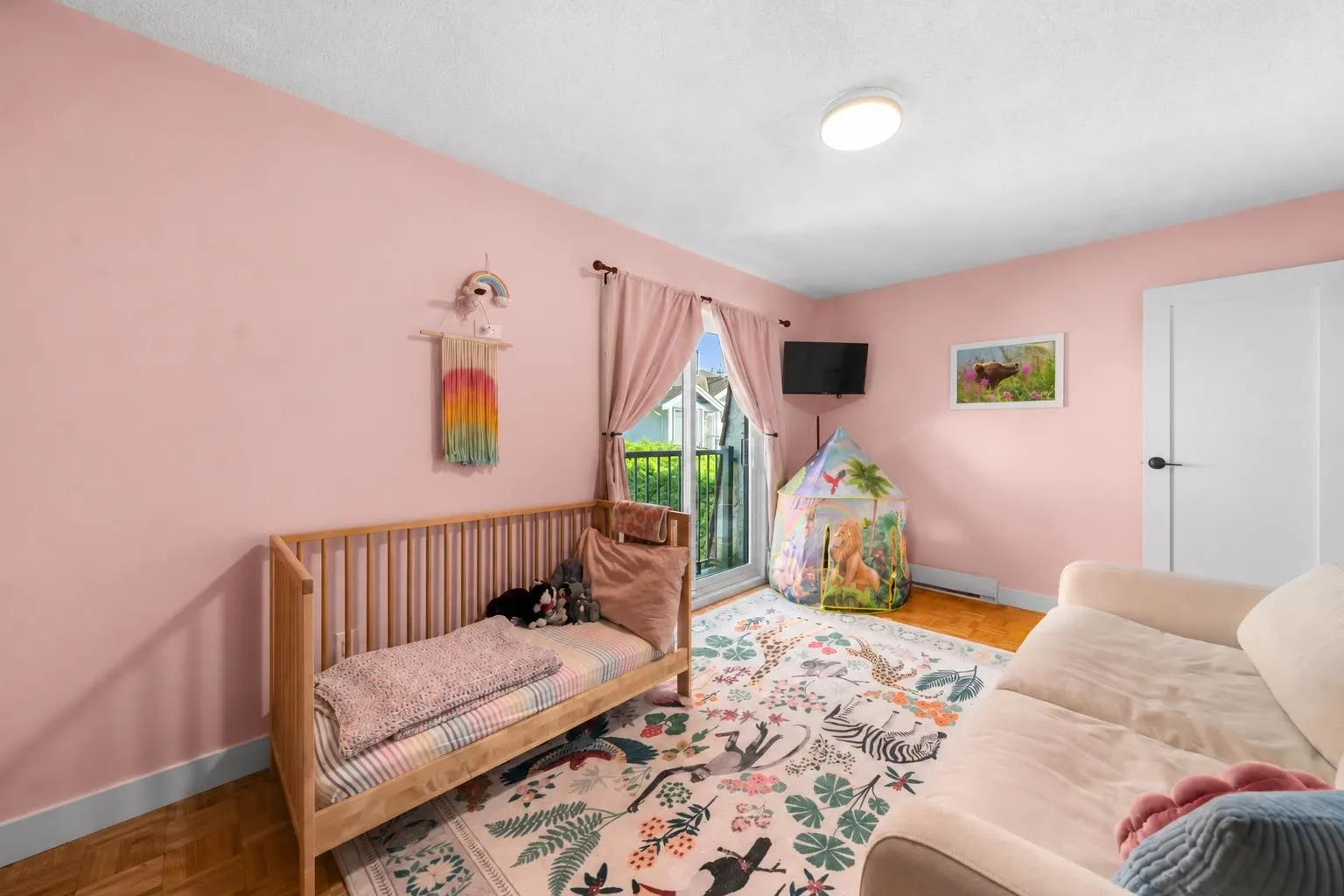 1952 Chesterfield Avenue