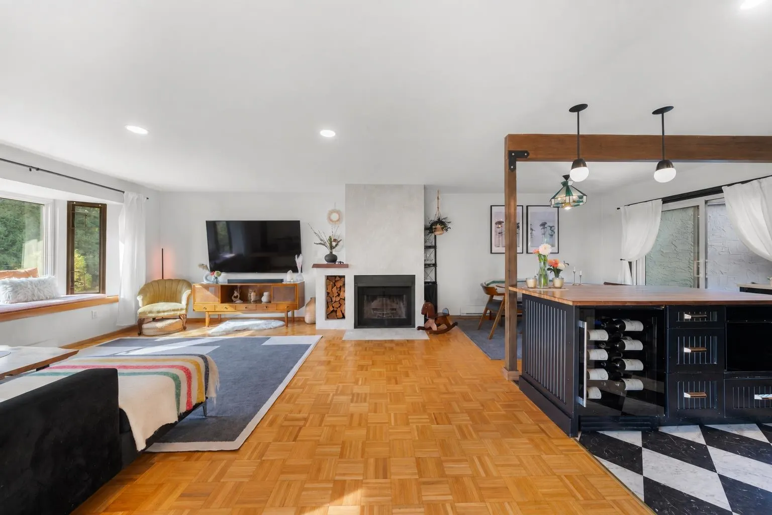 1952 Chesterfield Avenue