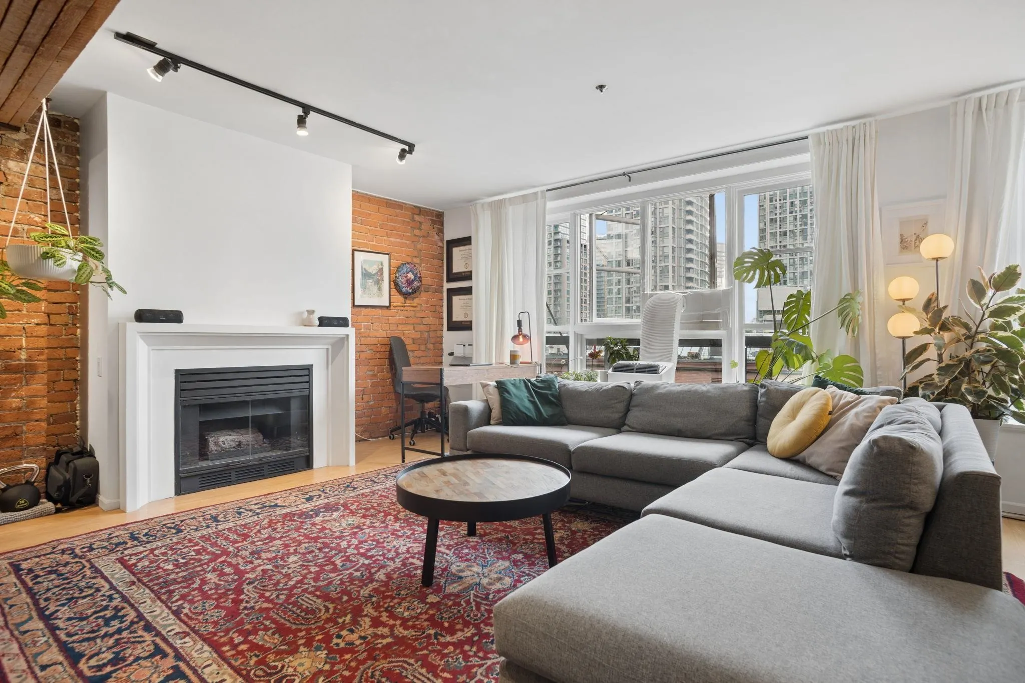 1066 Hamilton Street #305