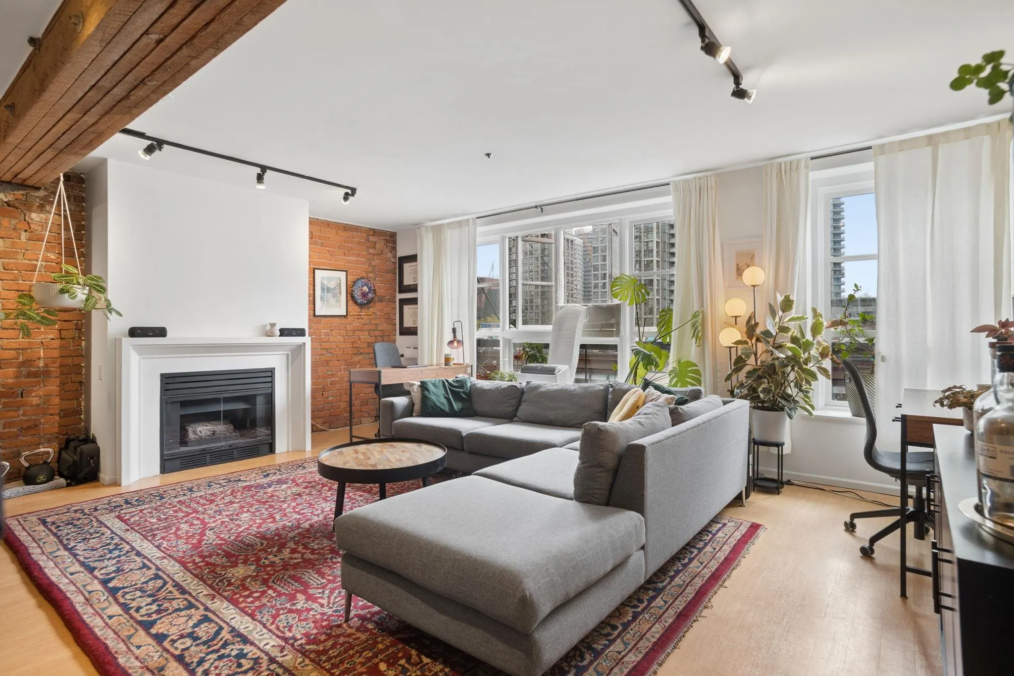 1066 Hamilton Street #305