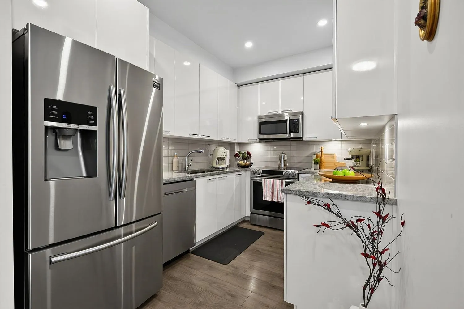 22315 122 Avenue #402