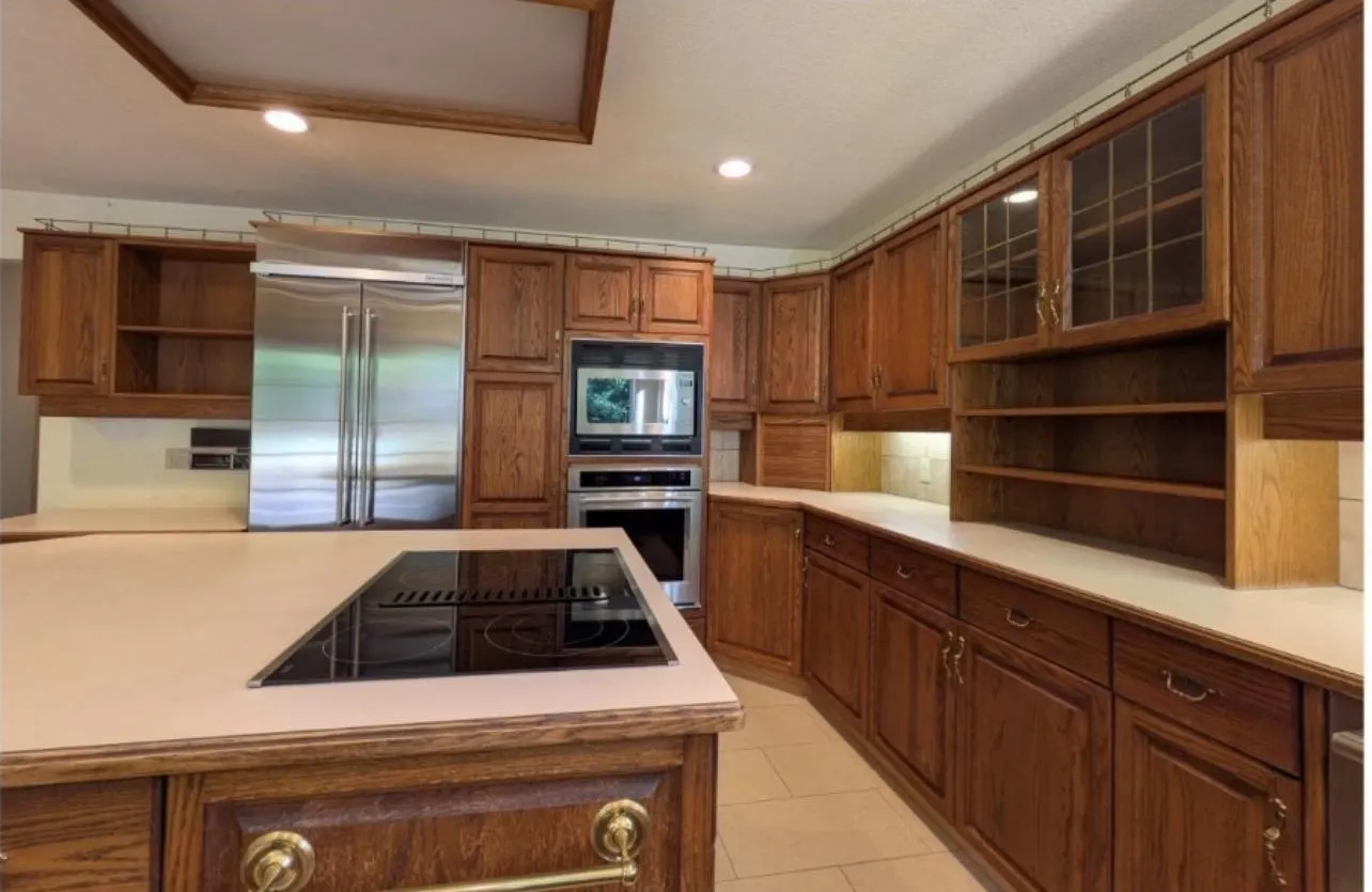 1590 Glen Abbey Drive