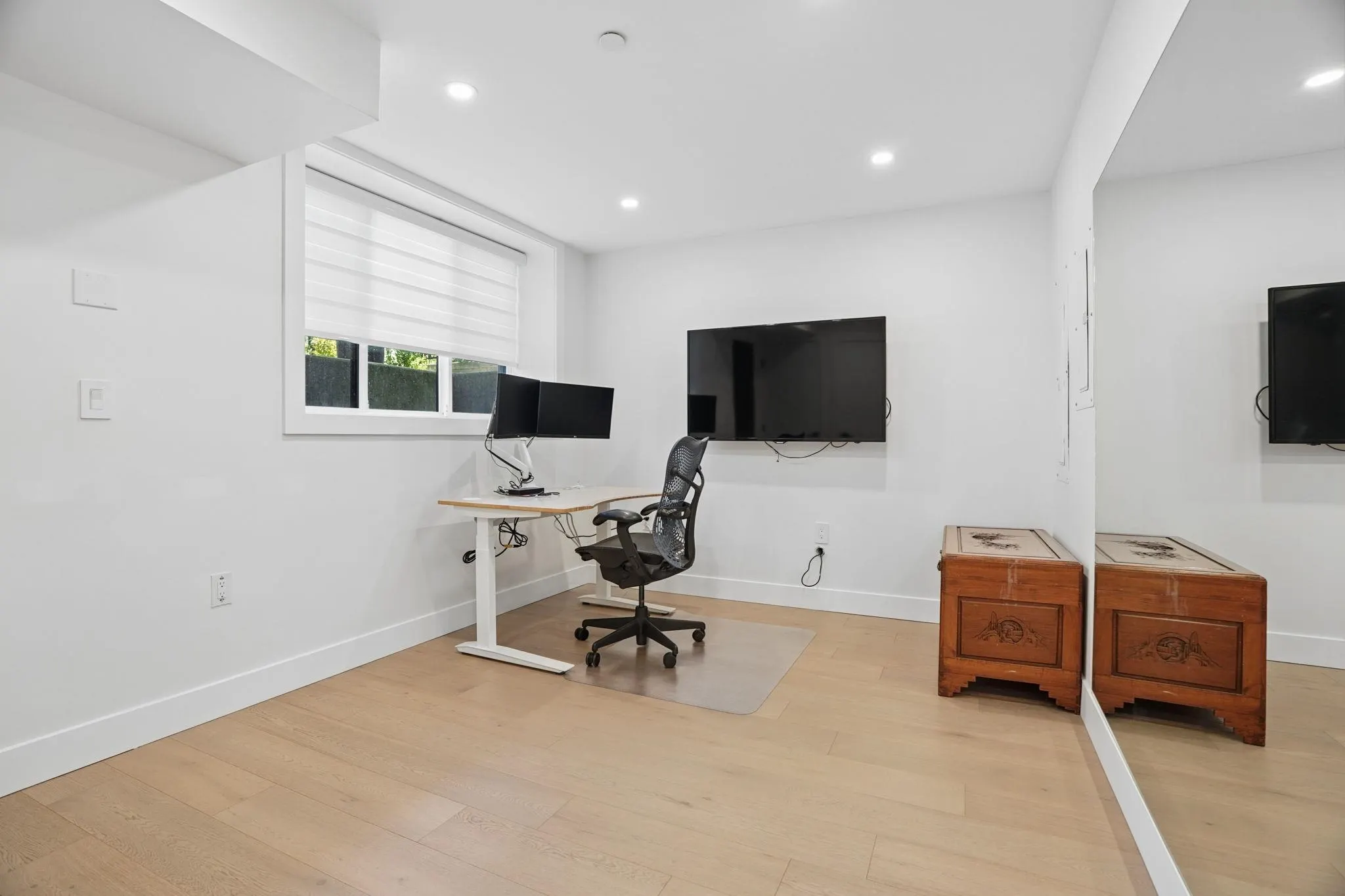 72 E 57th Avenue