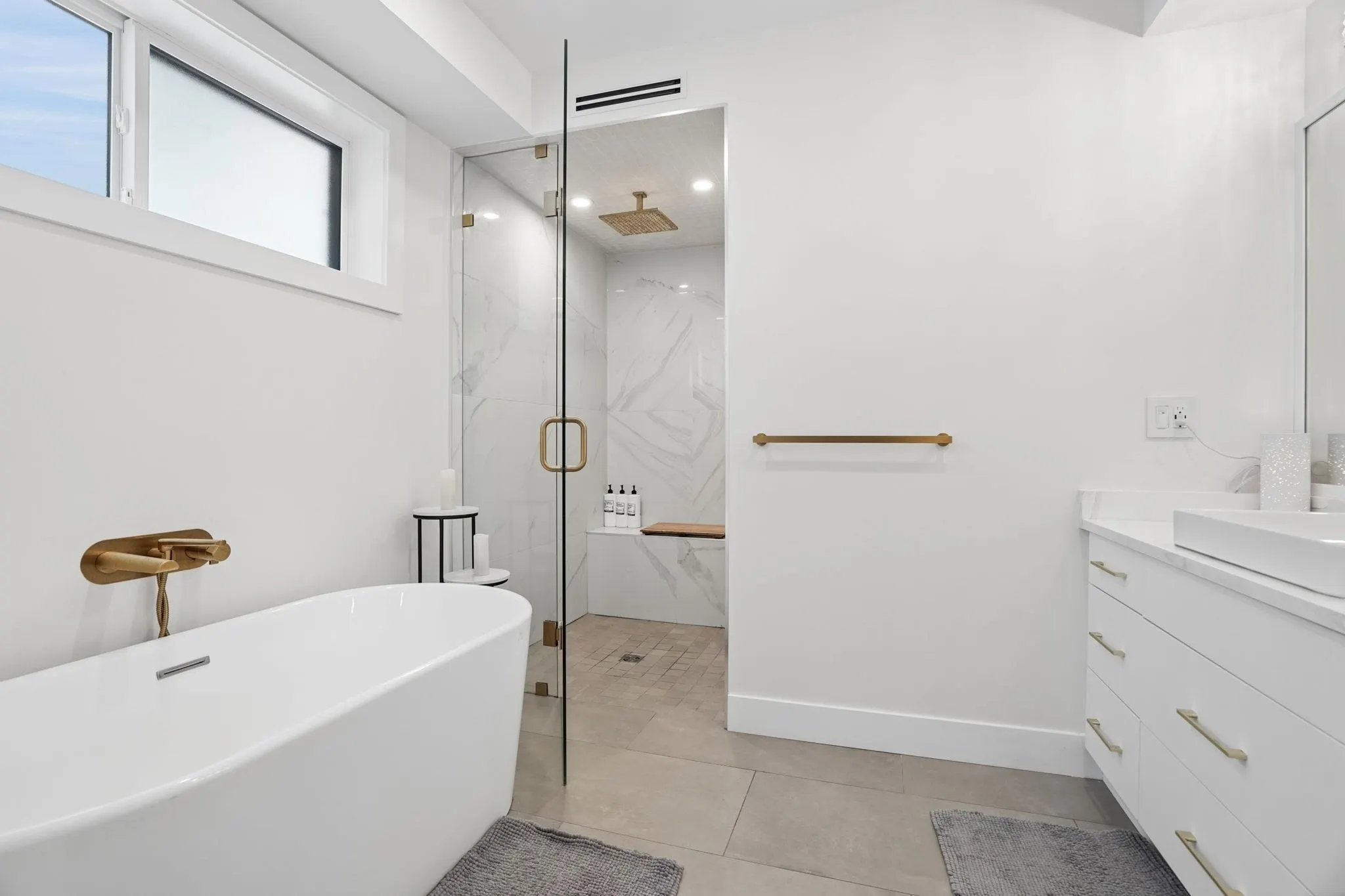 72 E 57th Avenue
