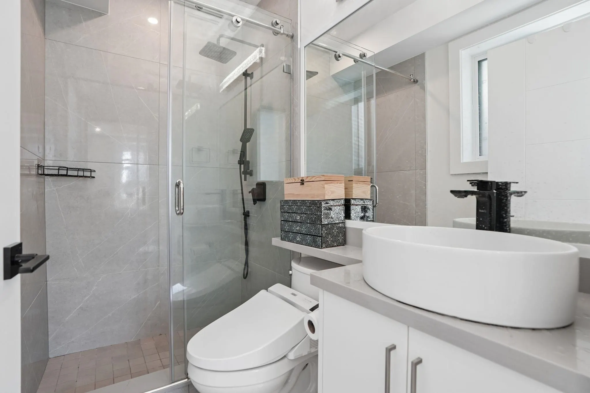 72 E 57th Avenue