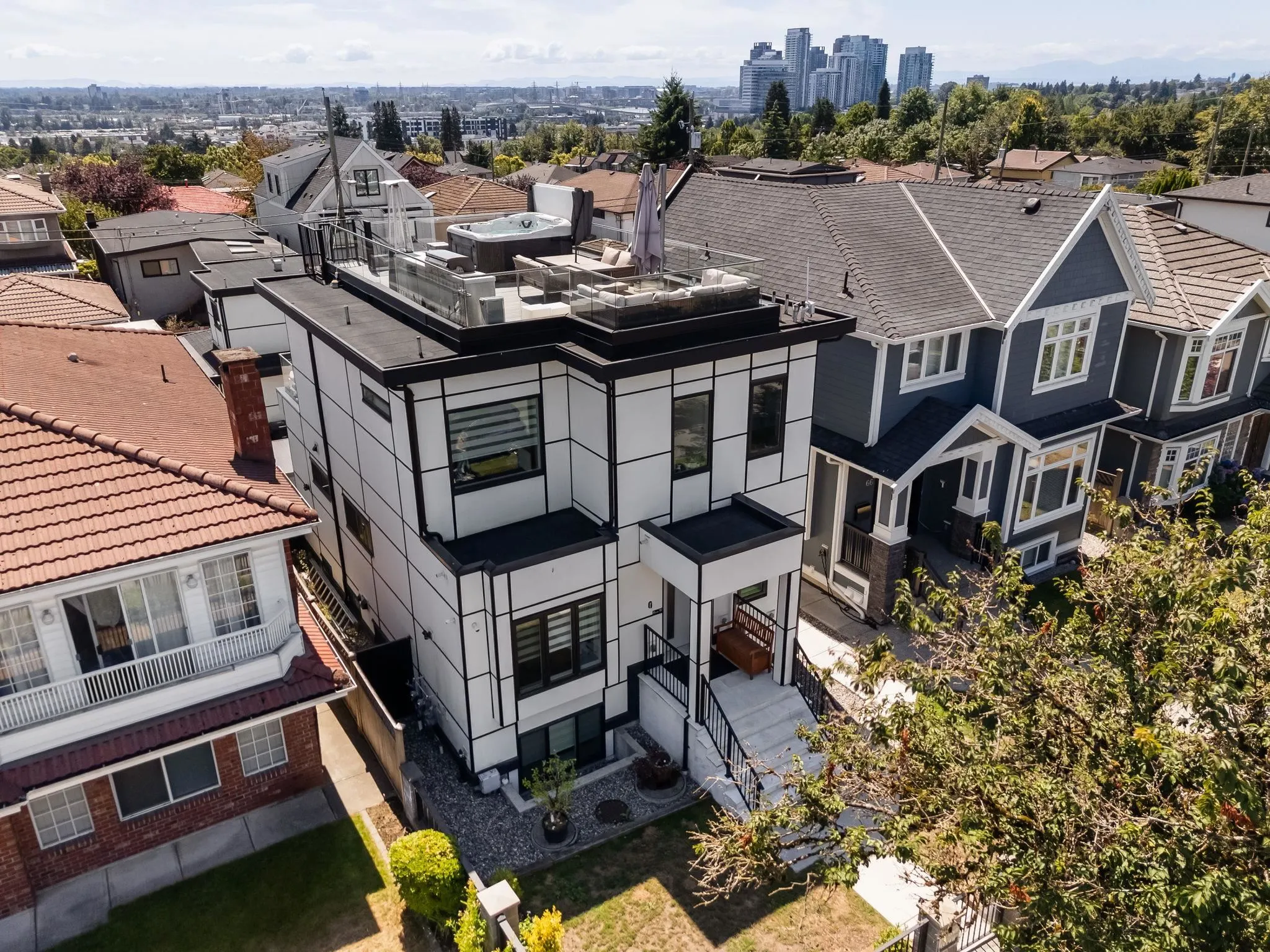 72 E 57th Avenue