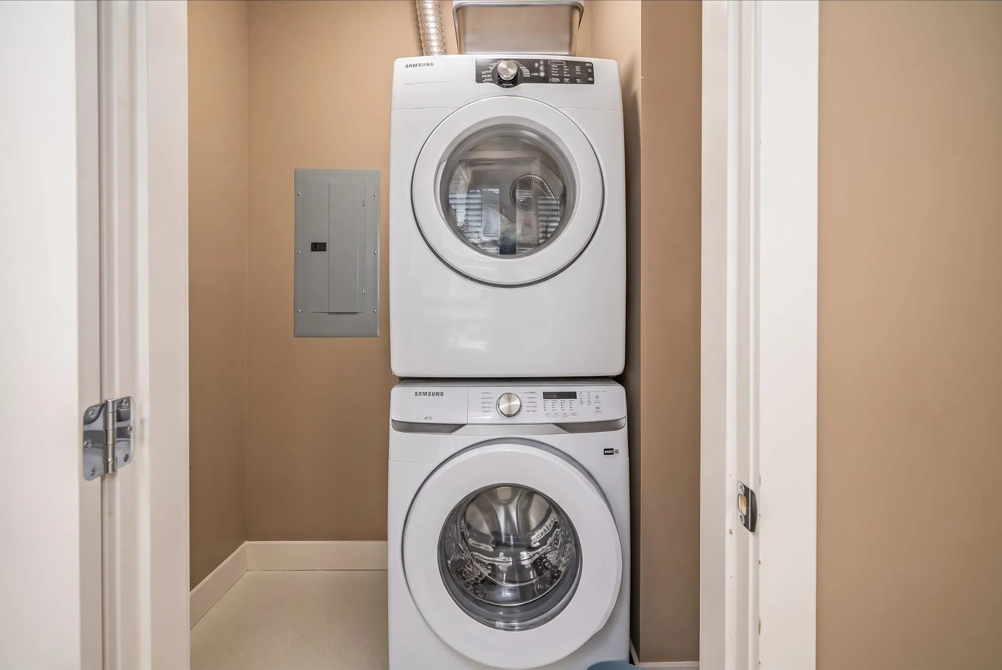 3192 Gladwin Road #403