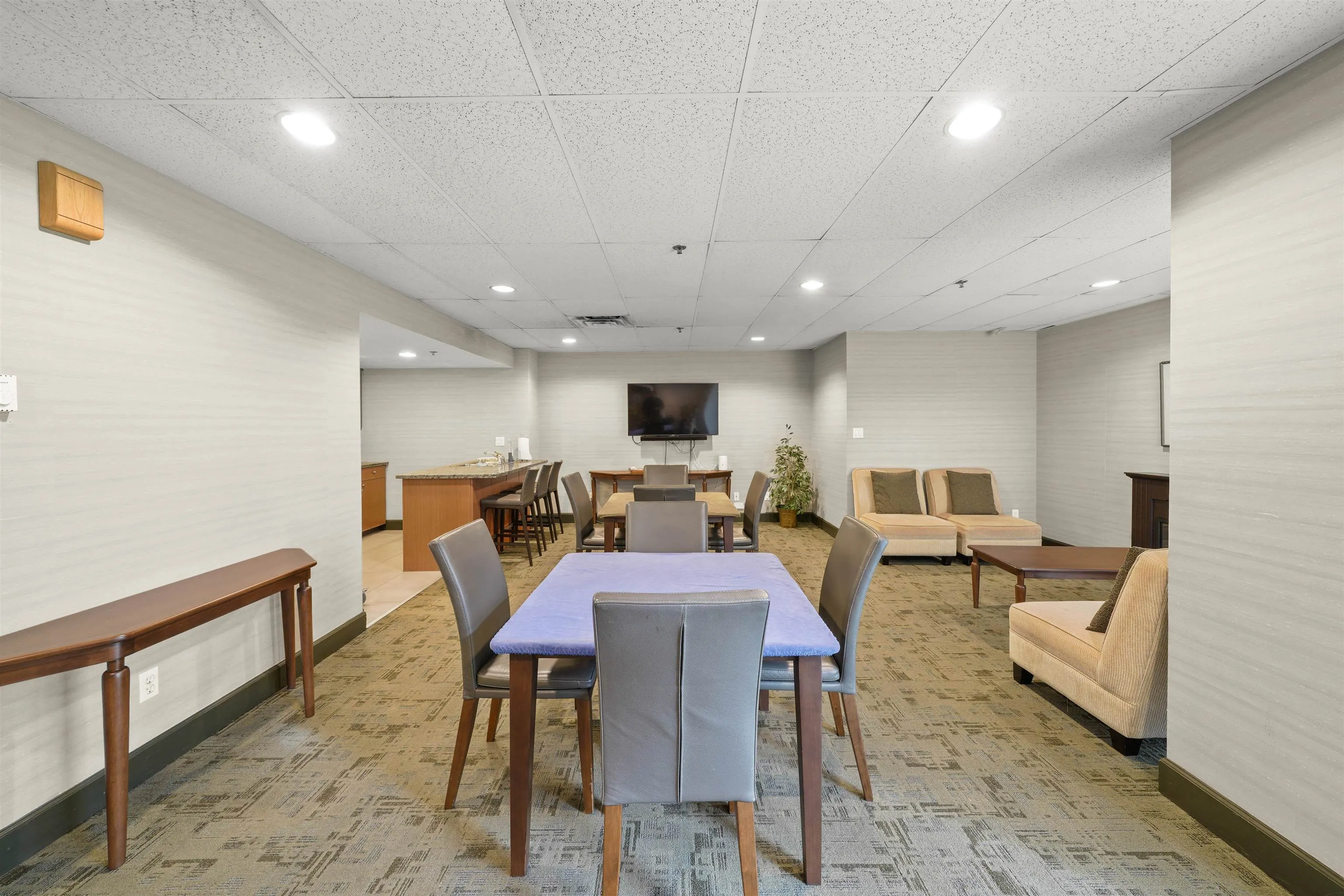 200 Newport Drive #904