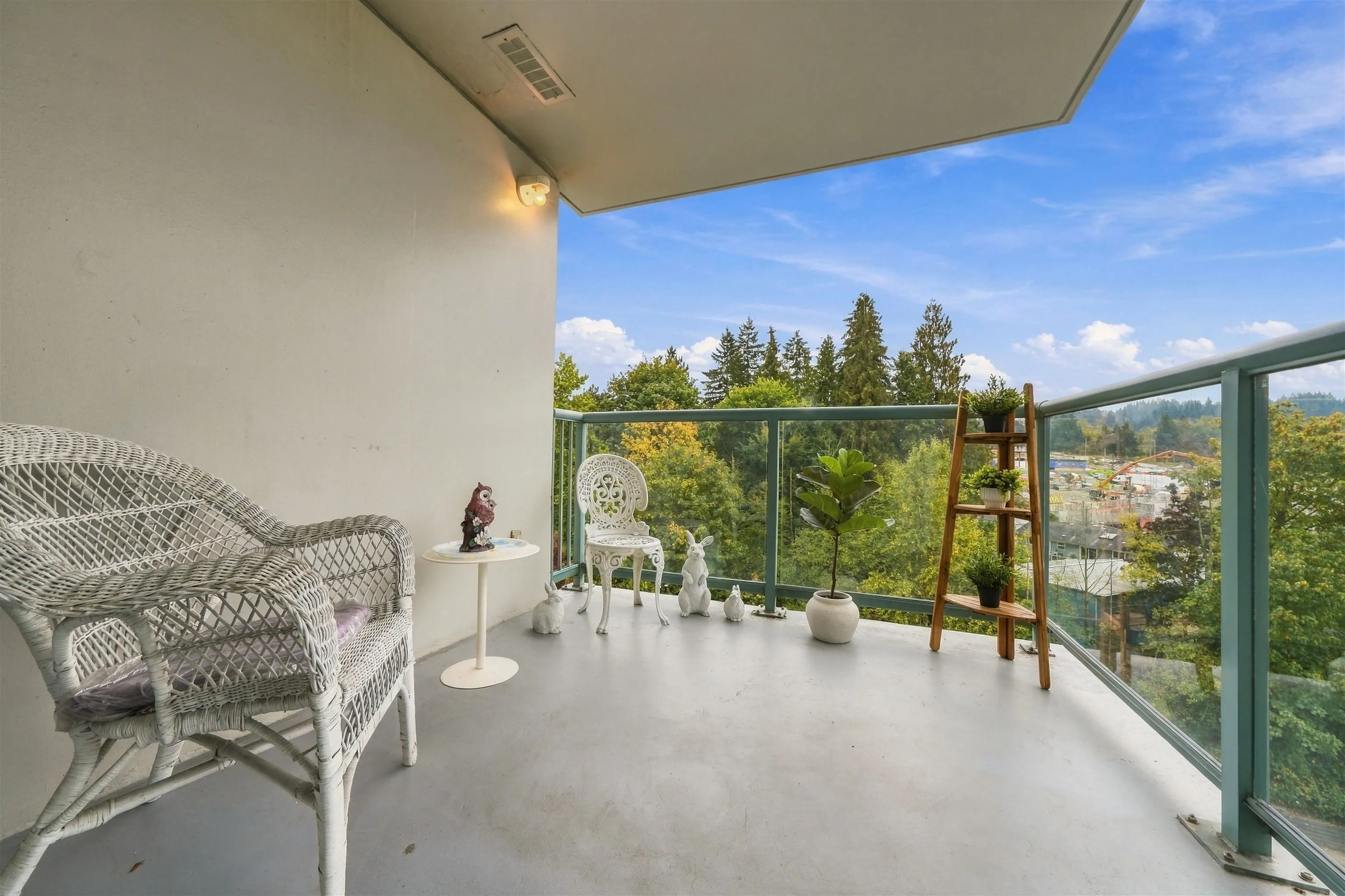200 Newport Drive #904